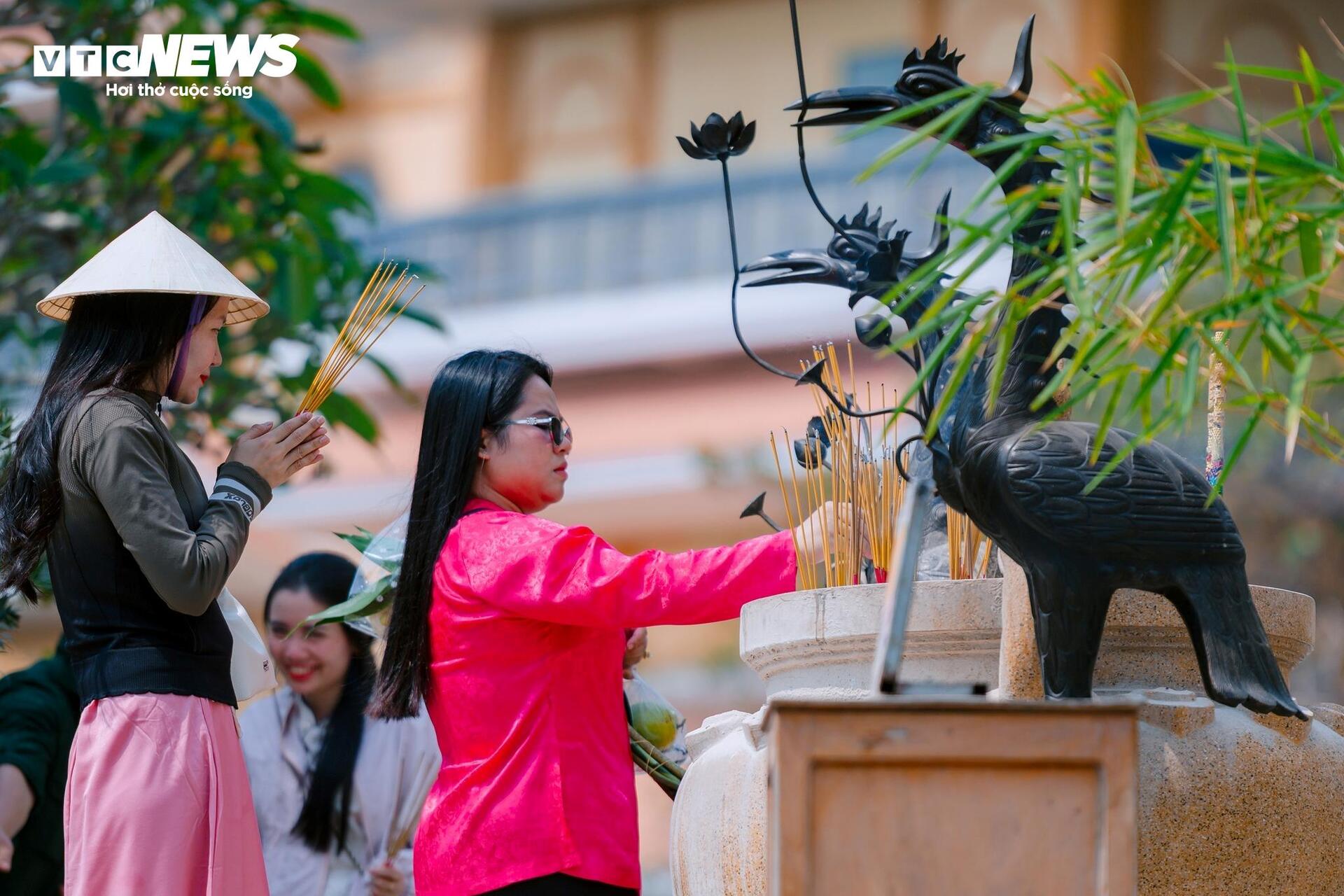 Cuối năm, lên chùa không để xin, mà để tạ ơn - 5