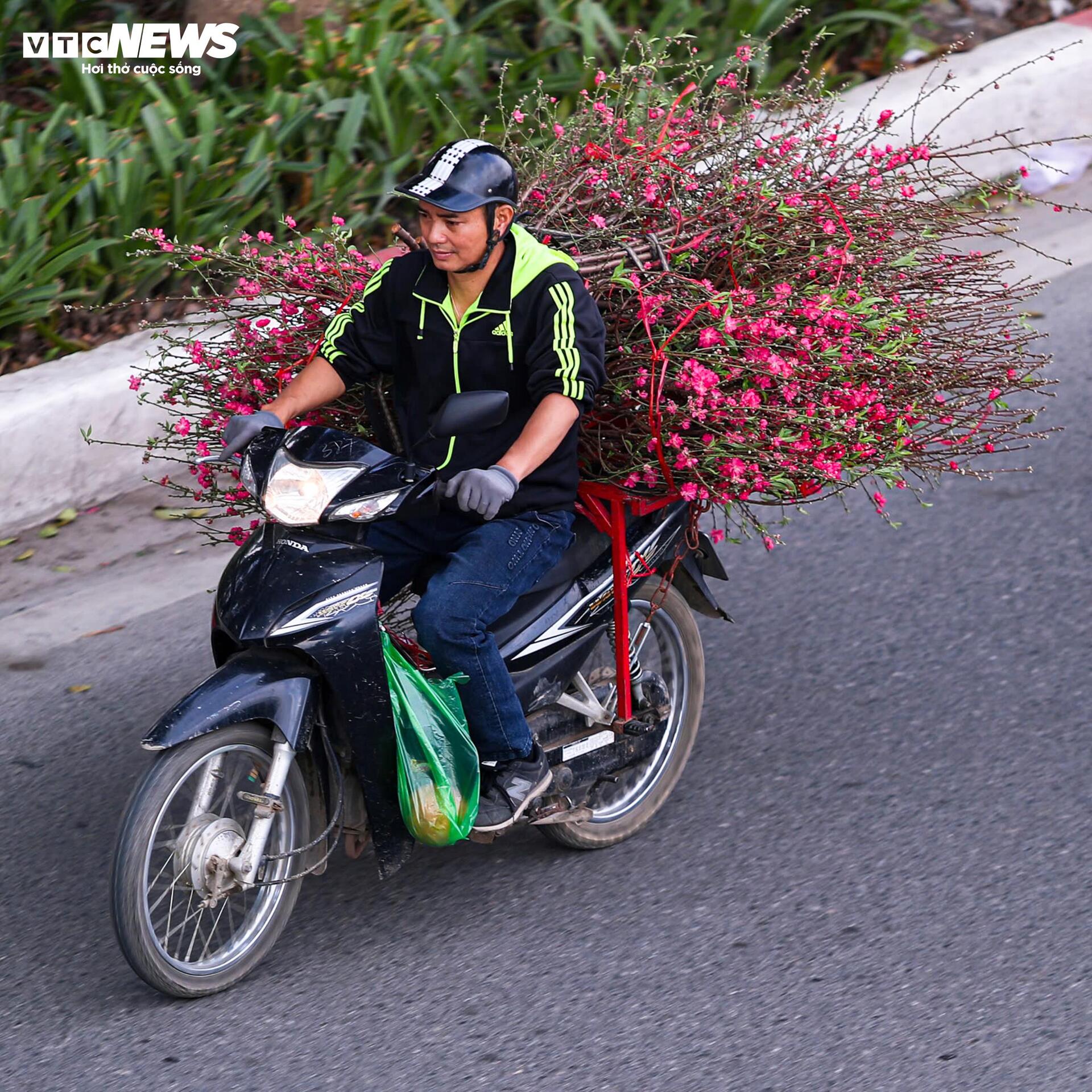 Hà Nội thông thoáng, yên bình ngày 29 Tết - 11