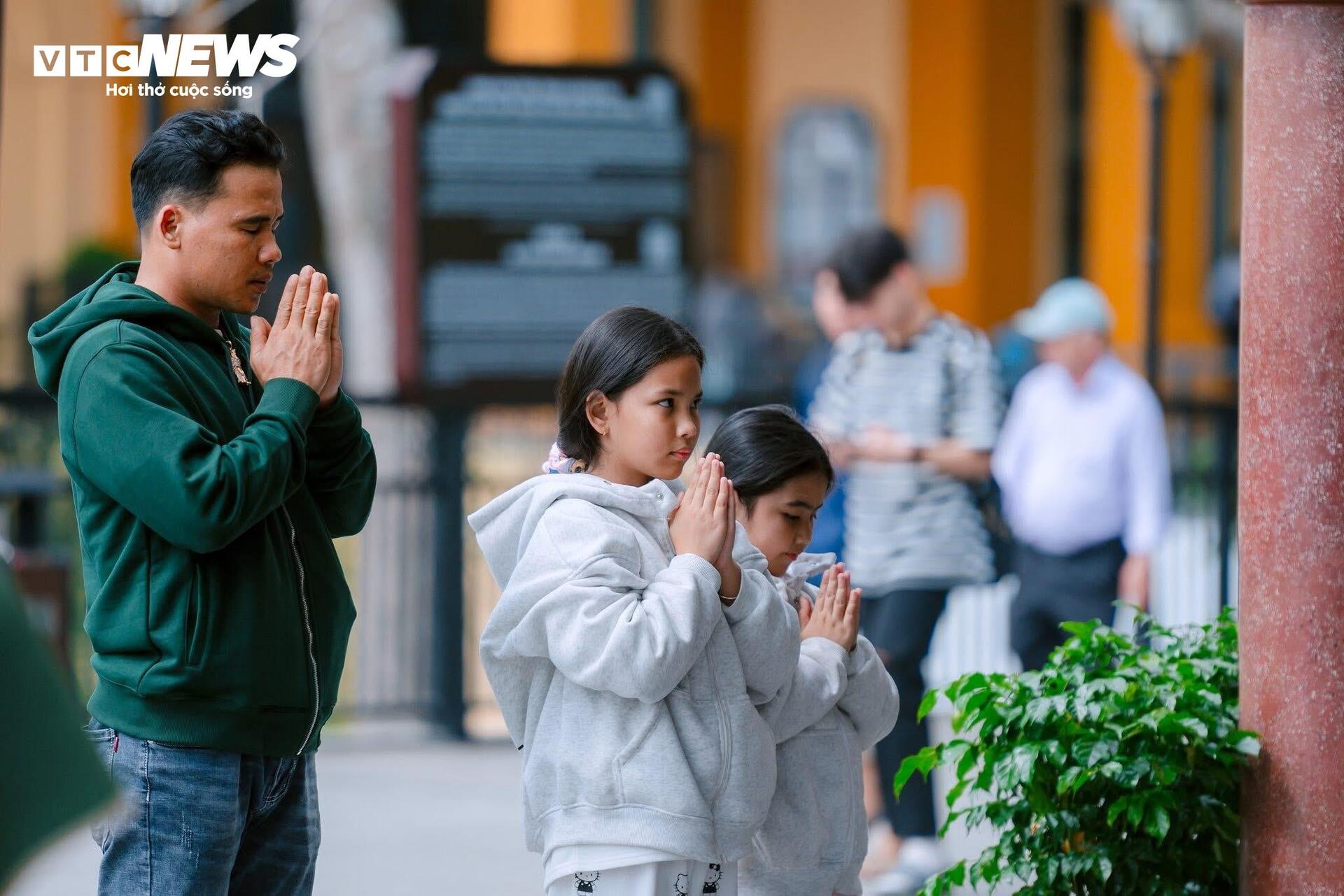 Cuối năm, lên chùa không để xin, mà để tạ ơn - 7