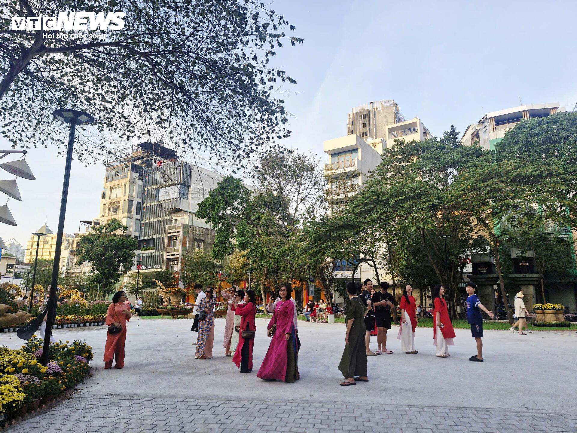 Diện mạo khác lạ của khu đất 'quây tôn' hơn 2 thập kỷ ở trung tâm TP.HCM - 3