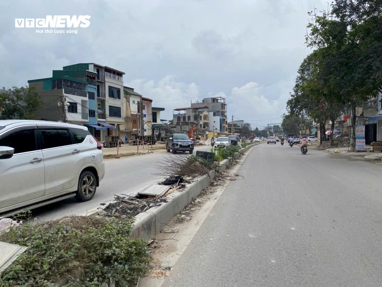 Dự án hơn 1000 tỷ đồng ở Thanh Hoá không rào chắn, người dân nơm nớp lo tai nạn - 2