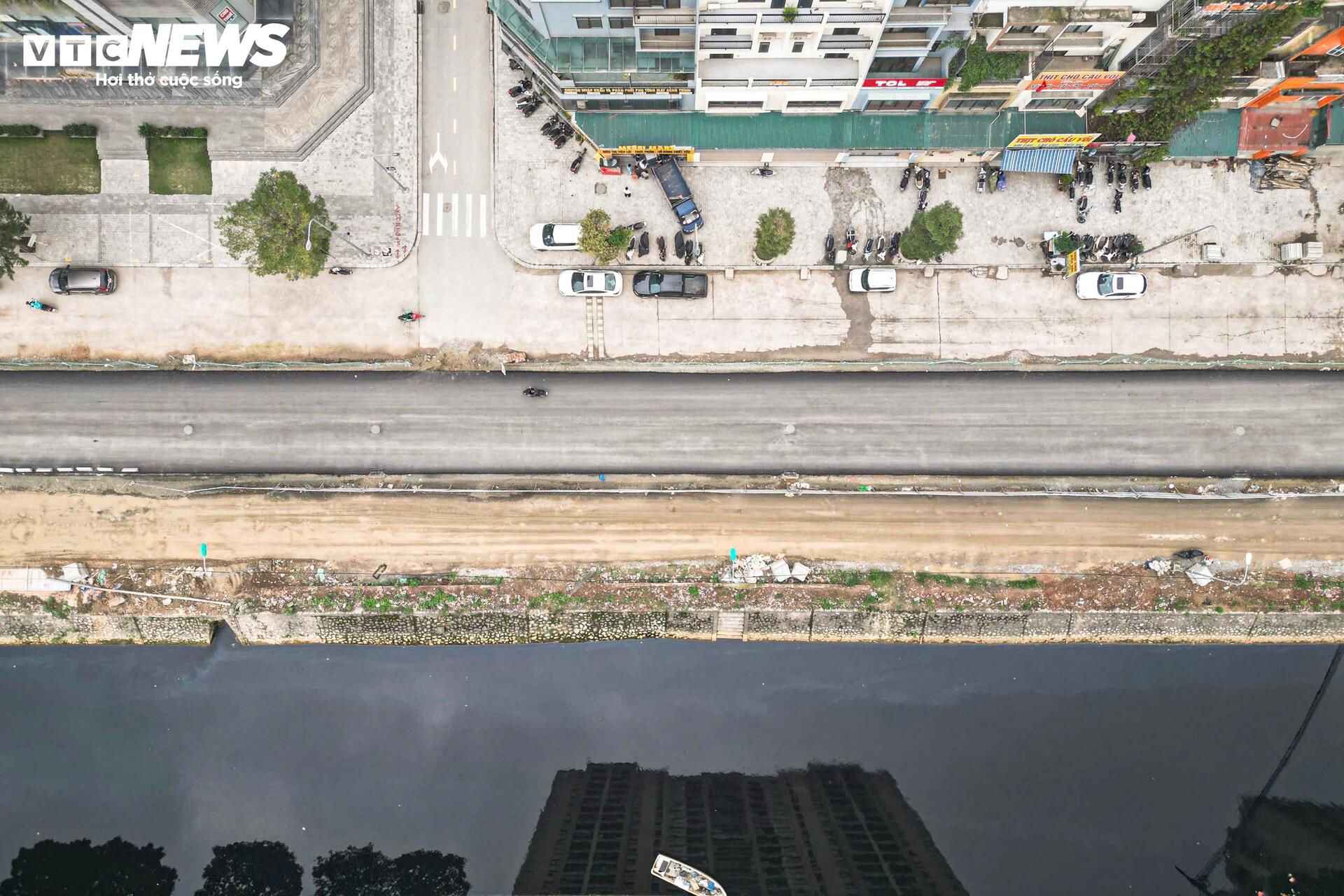 Diện mạo mới của đoạn đường từng chi chít ‘ổ voi, ổ gà’ ở Hà Nội - 6