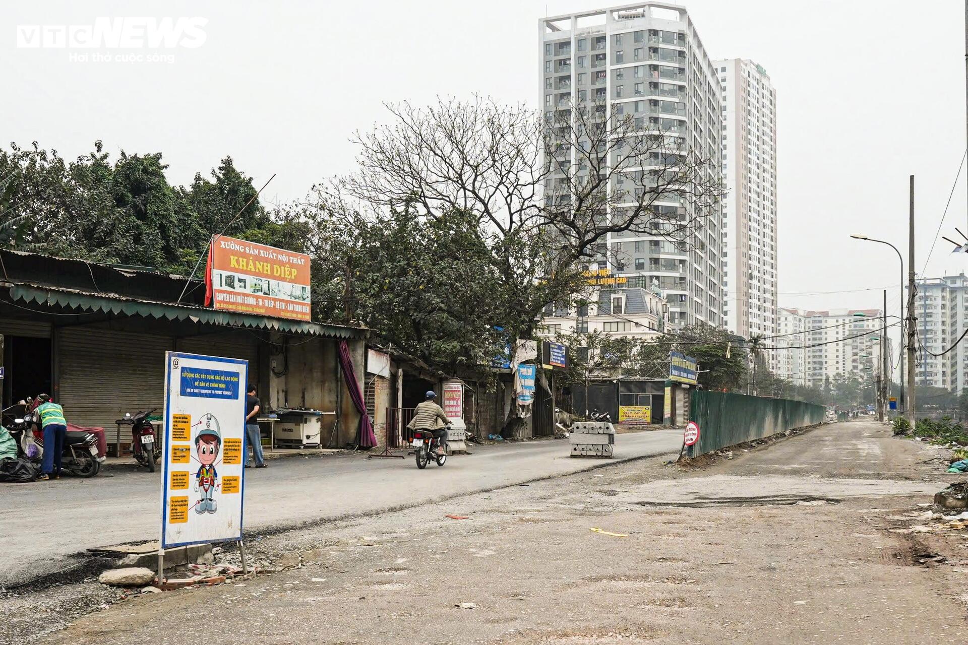Diện mạo mới của đoạn đường từng chi chít ‘ổ voi, ổ gà’ ở Hà Nội - 8