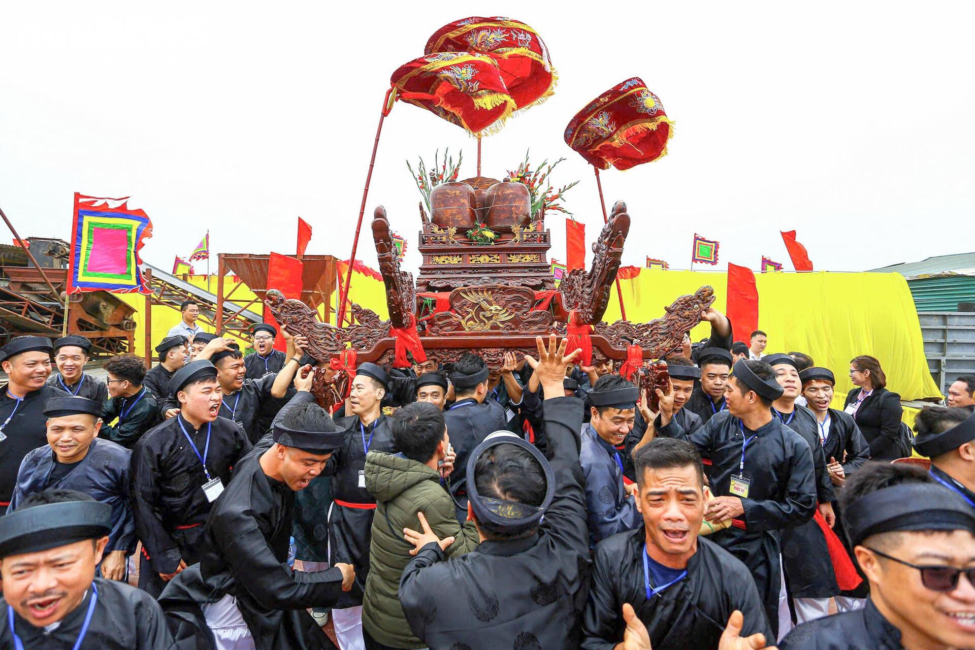 CSGT đường thủy Hà Nội bảo đảm an toàn cho lễ hội - 1