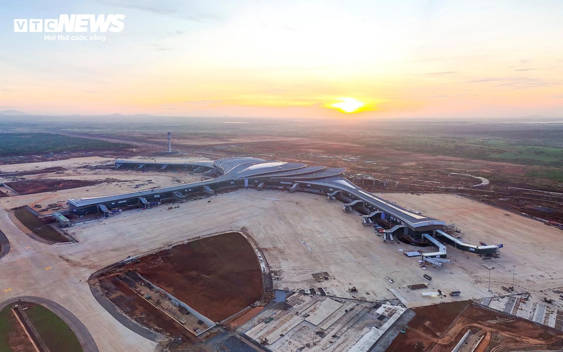 Sân bay Long Thành dự kiến khai thác 6/2026: Hạ tầng có kết nối đồng bộ? - 4