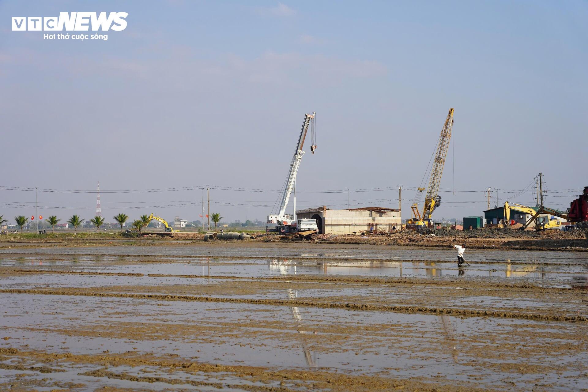 Vì sao đường gần 1.150 tỷ nối trung tâm TP Huế với sân bay Phú Bài 'đứng bánh'? - 5