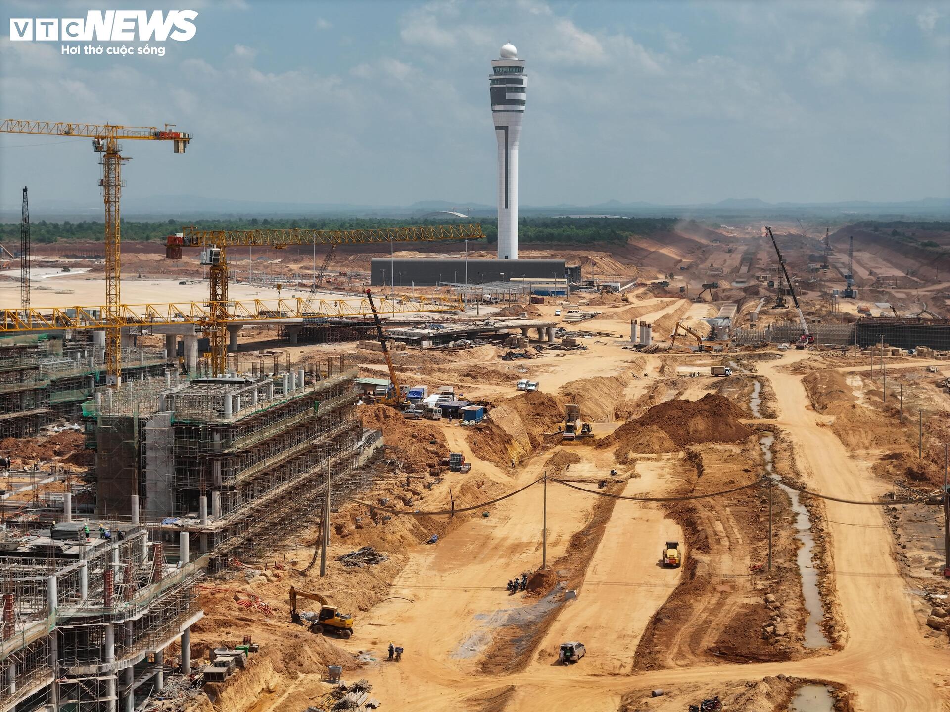 Toàn cảnh sân bay Long Thành trước mốc dự kiến vận hành thương mại - 4