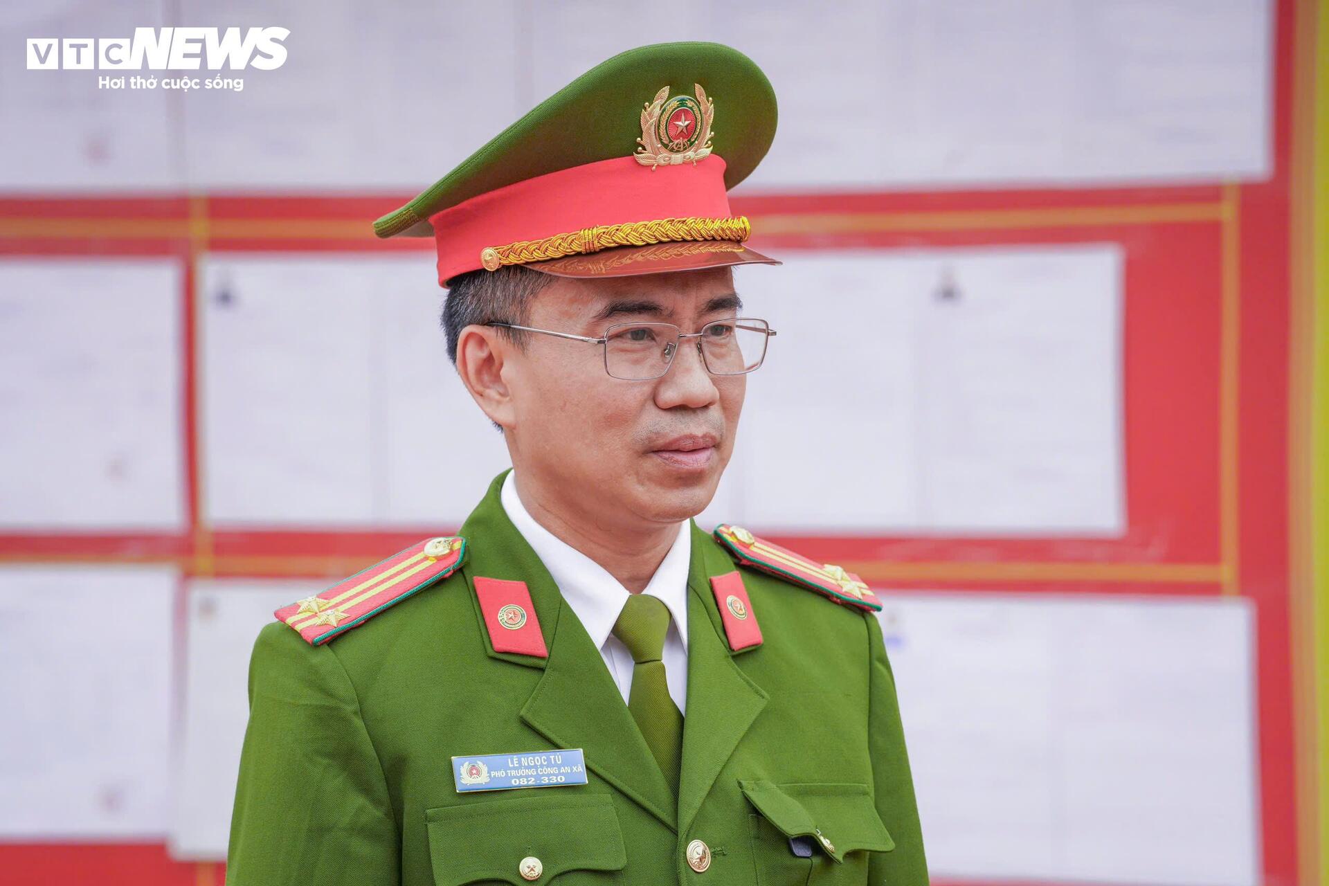 Trung tá Lê Ngọc Tú - Phó Trưởng Công an xã Vụ Bản. (Ảnh: Minh Quang)