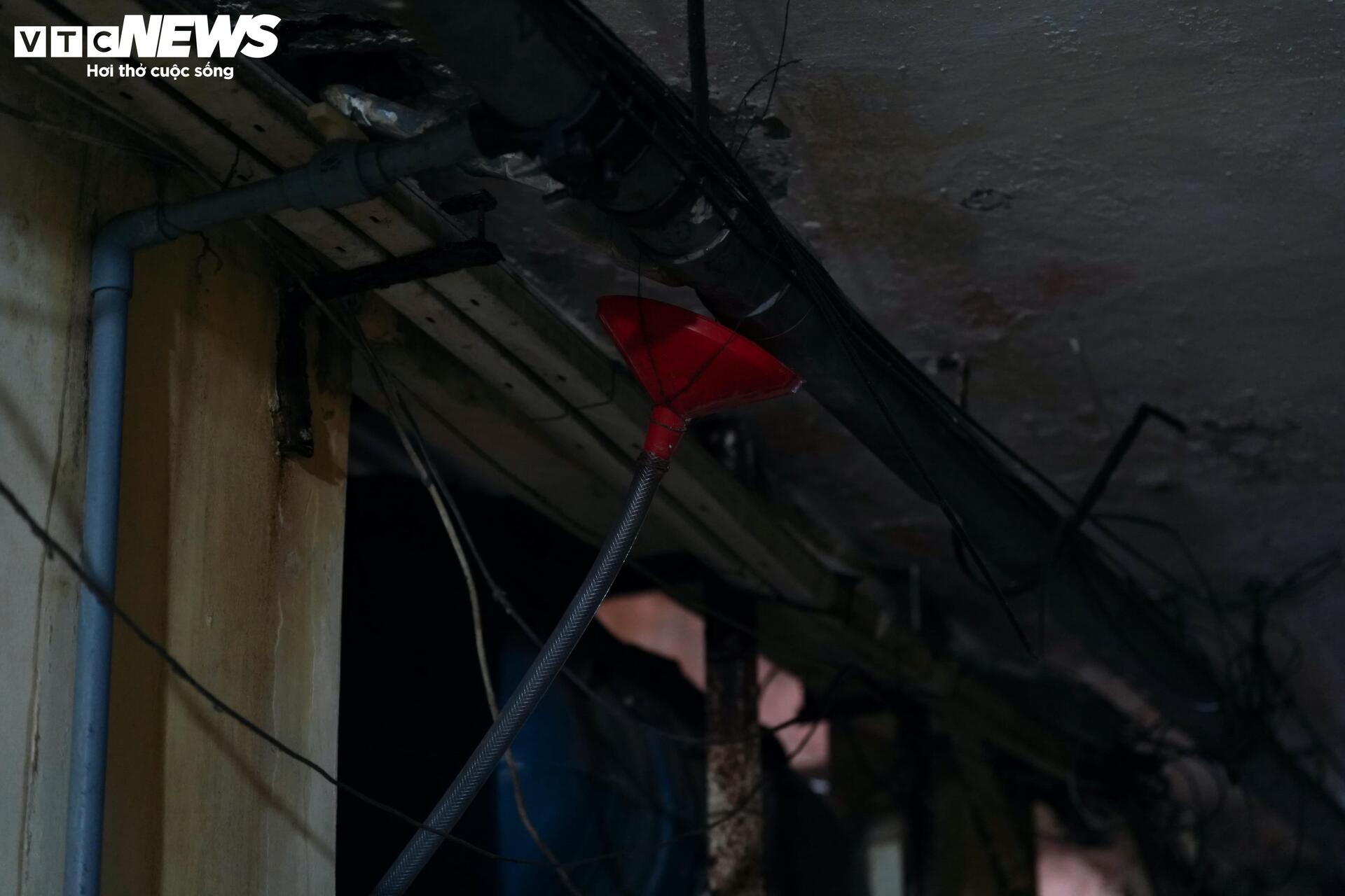 Cư xá Thanh Đa vẫn kín 'chuồng cọp' dù nhiều lần vận động tháo dỡ - 8