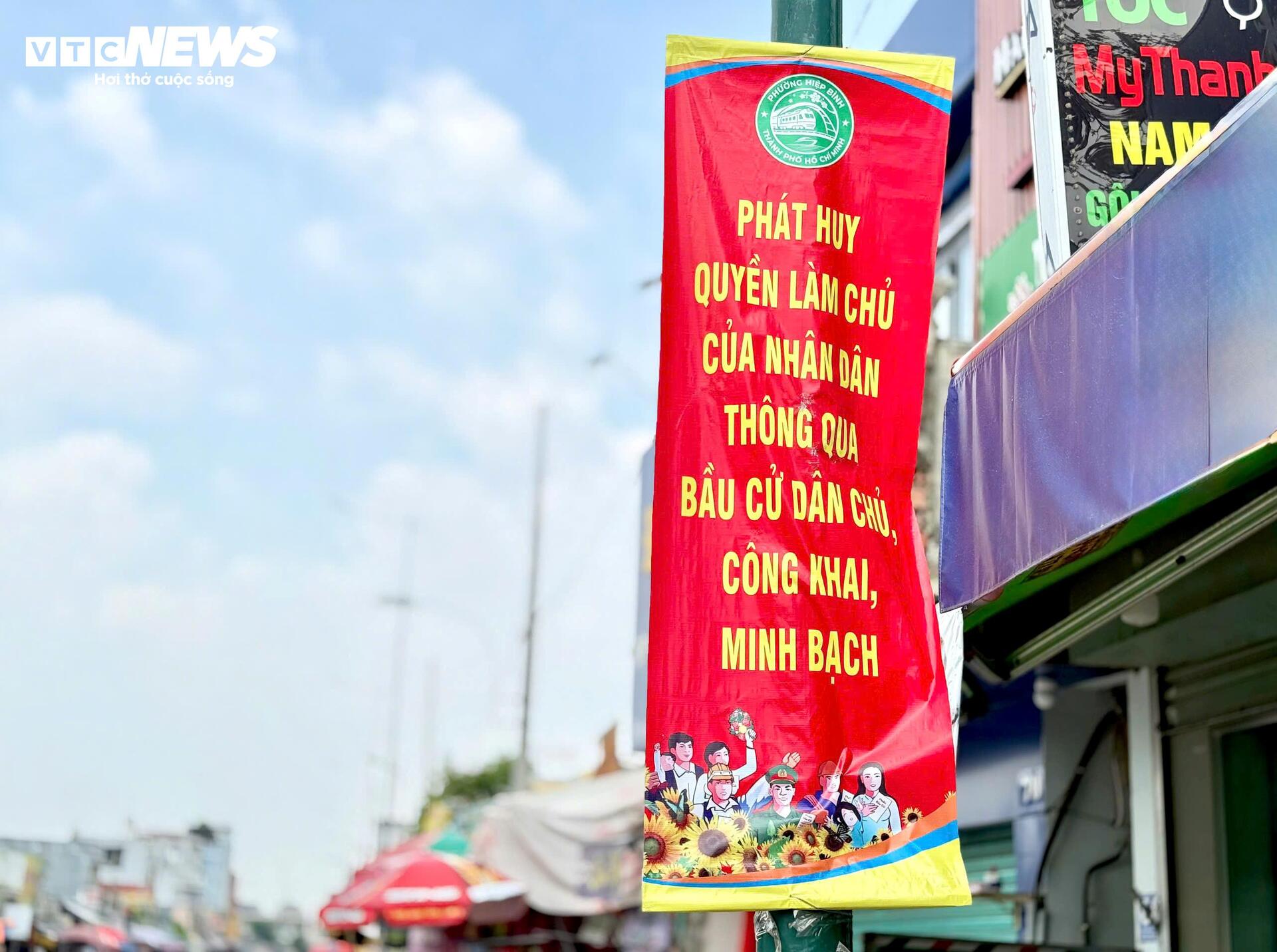 Dân chủ trong bầu cử: Nhìn từ quyền lựa chọn và quyền được lựa chọn - 3