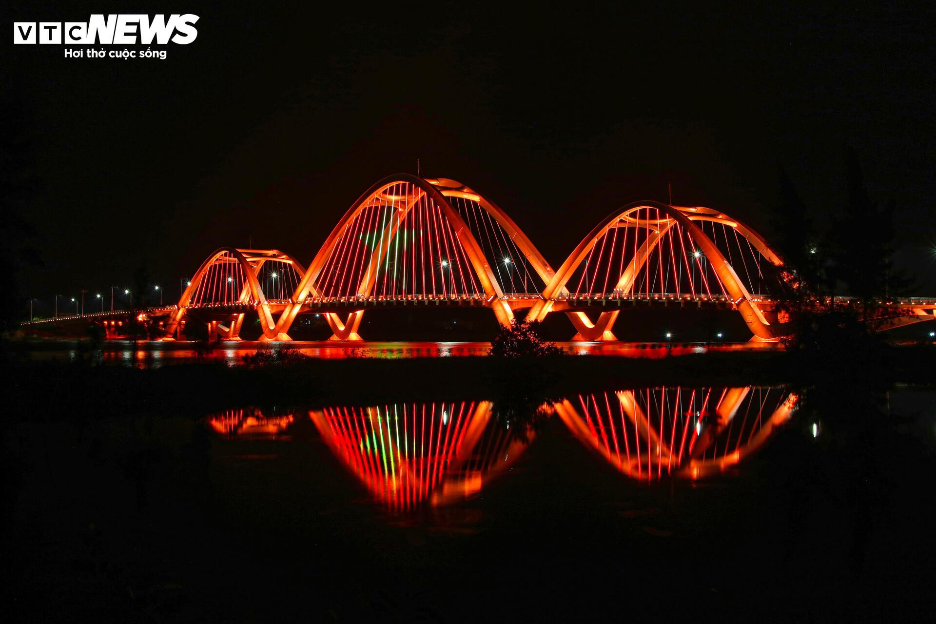 Vì sao cầu 1.300 tỷ ở Quảng Trị làm xong, nhưng đường dẫn vẫn tắc? - 2