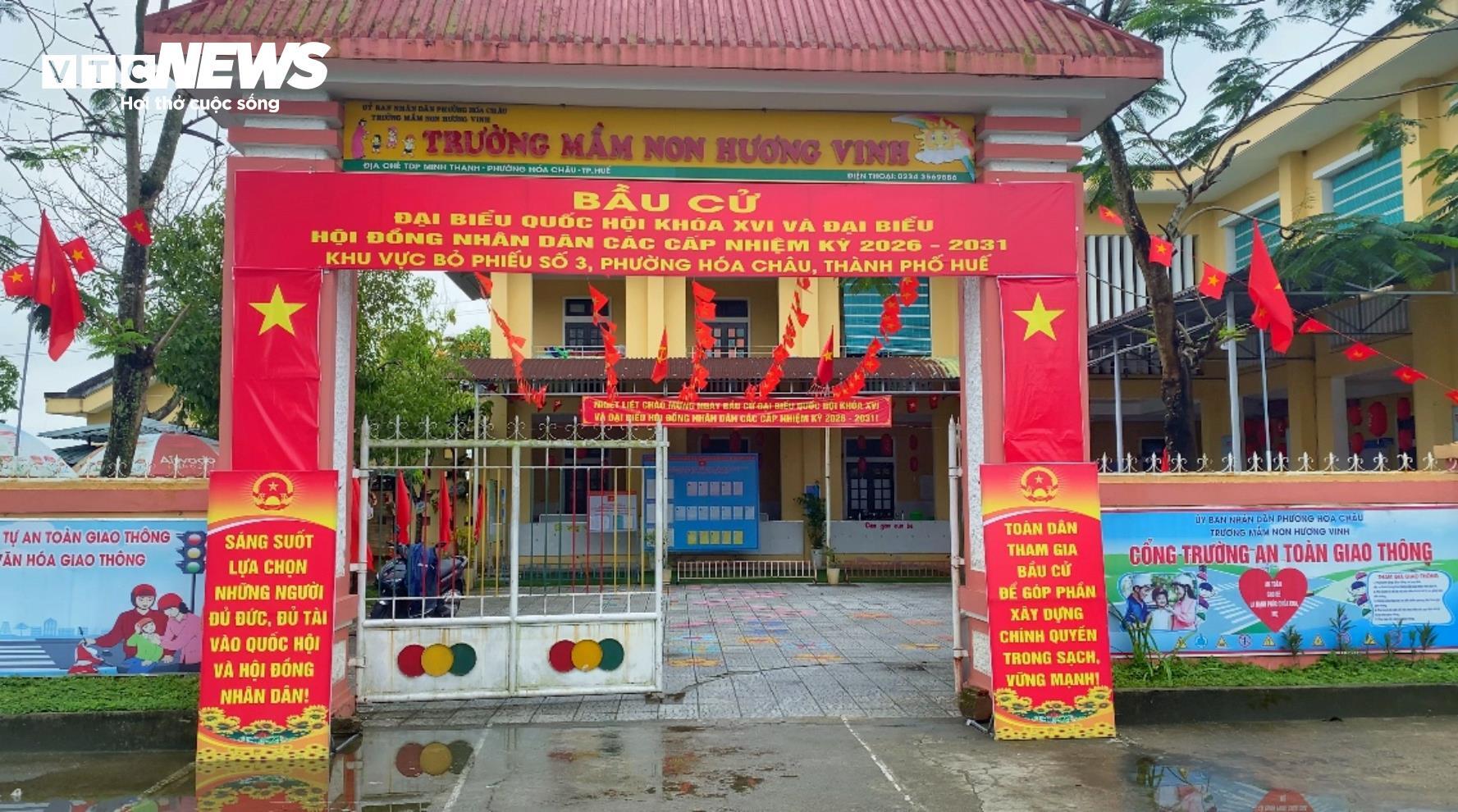  Huế rực rỡ cờ hoa, mừng ngày hội toàn dân đi bầu cử - 5