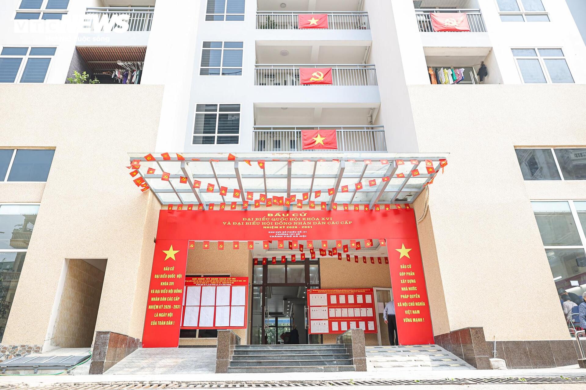 Công an Hà Nội trực 24/24, đảm bảo tuyệt đối an ninh cho ngày bầu cử - 2