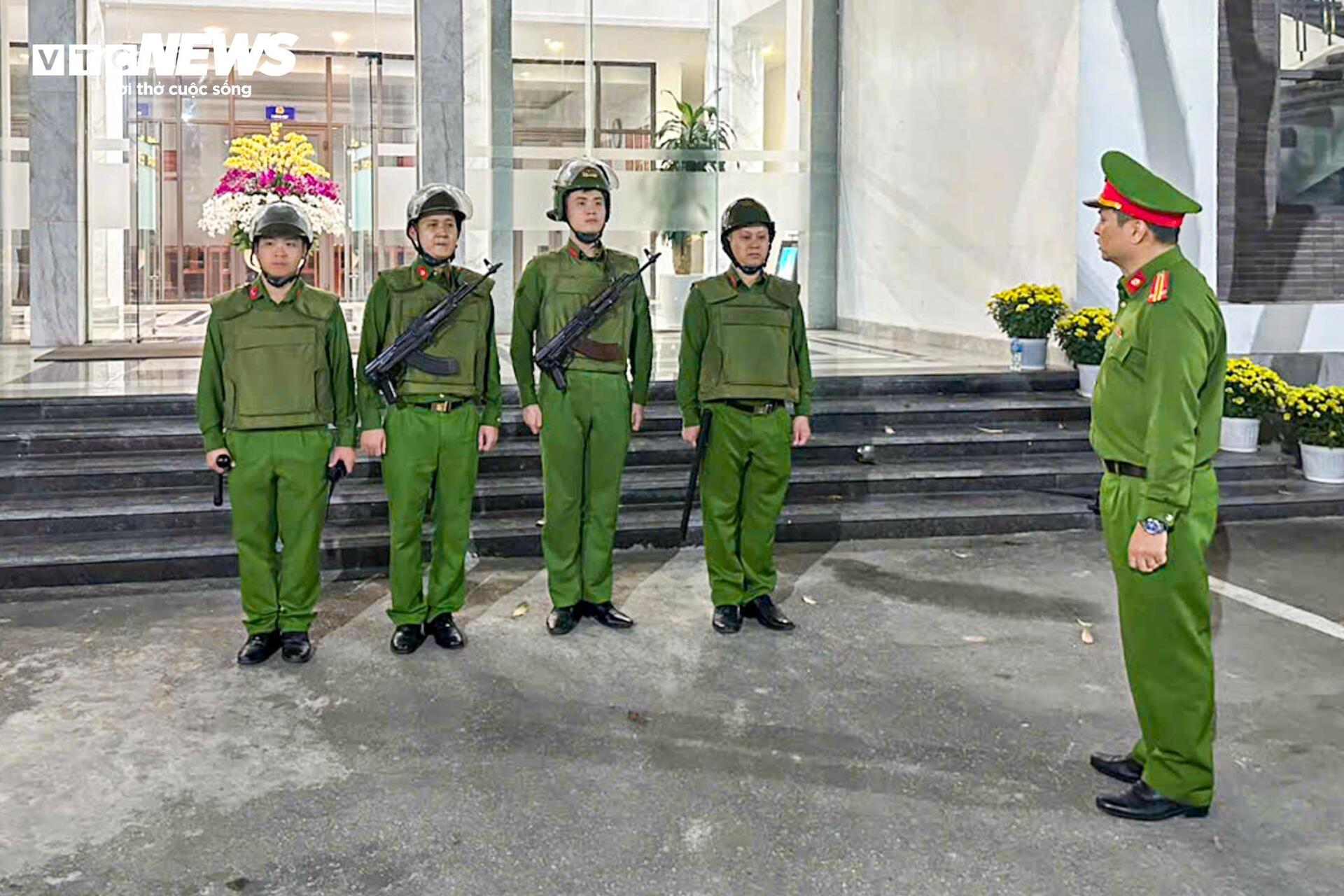 Công an Hà Nội trực 24/24, đảm bảo tuyệt đối an ninh cho ngày bầu cử - 14