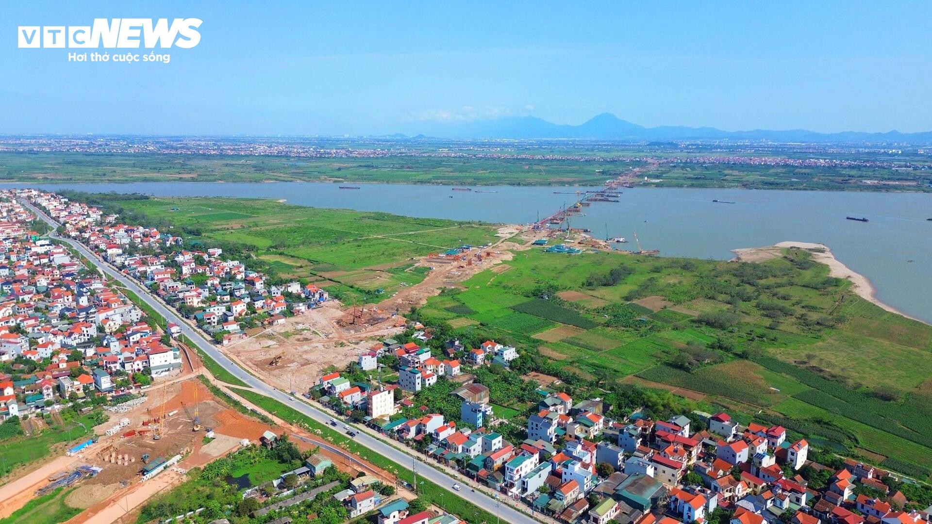 Đại công trường cầu Hồng Hà vượt sông Hồng sau 5 tháng thi công - 13