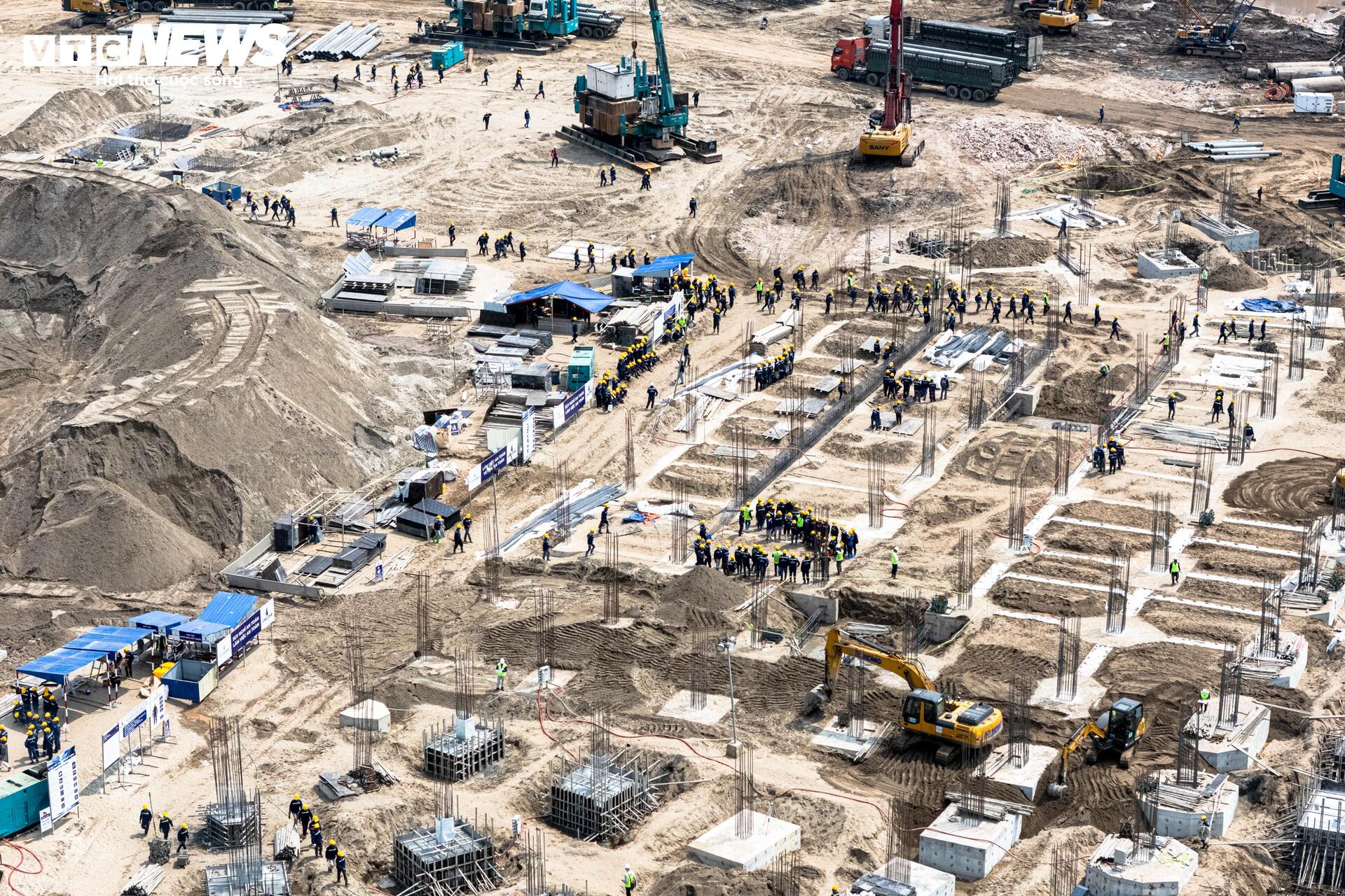 Hình hài sân vận động Trống Đồng lớn nhất thế giới ở ngoại thành Hà Nội - 6