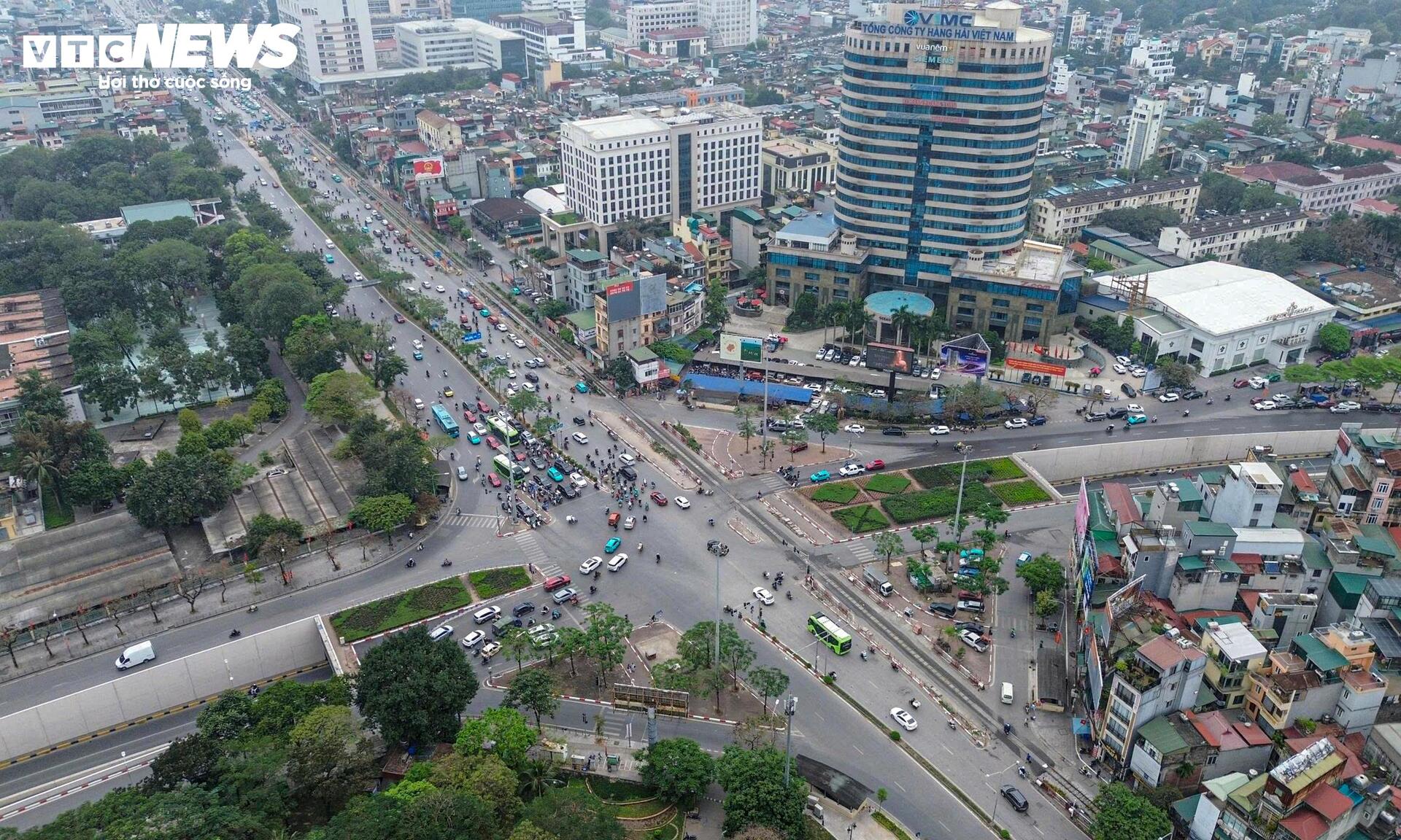 Hiện trạng 2 khu vực sắp xây thêm cầu vượt để giảm ùn tắc tại Hà Nội - 2