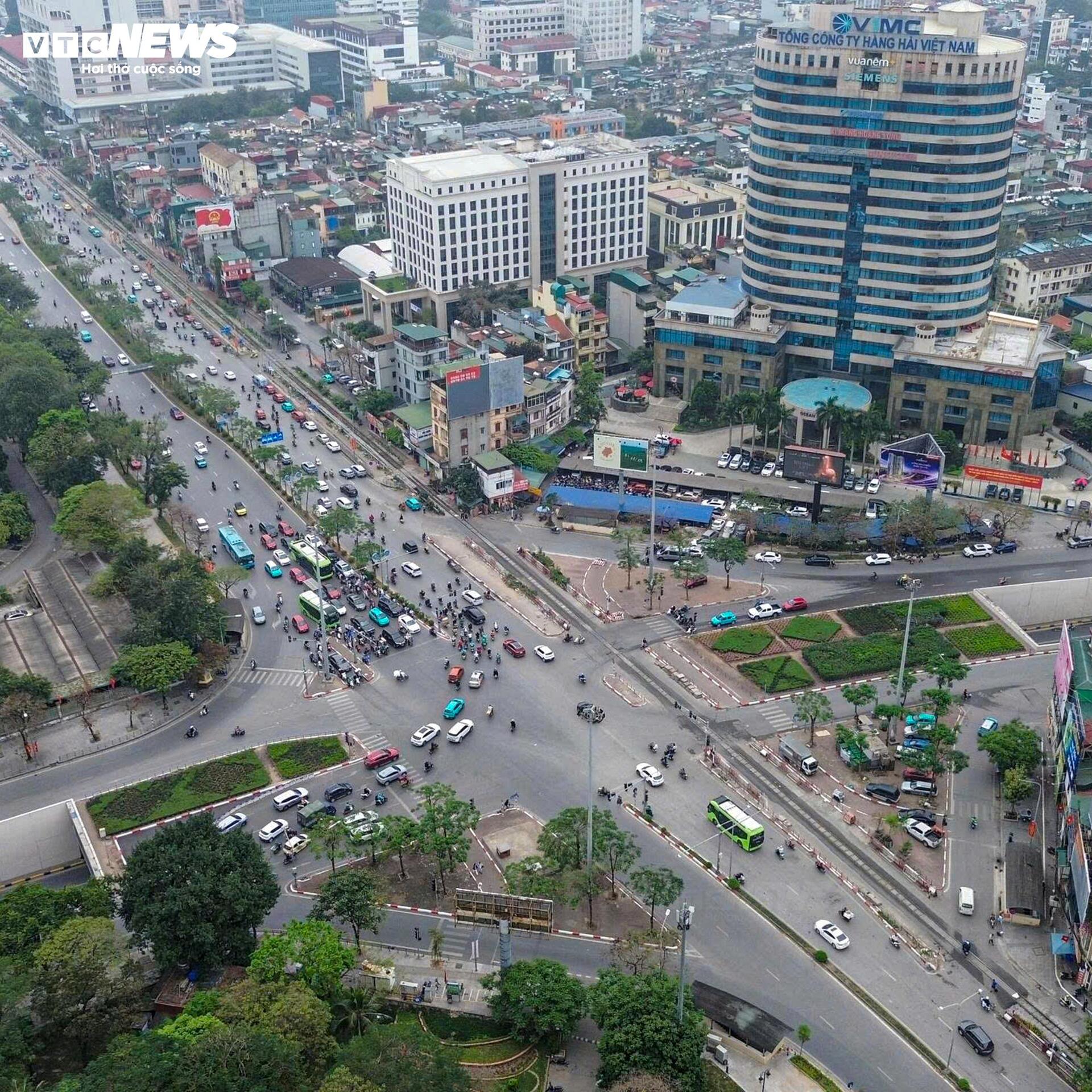 Hiện trạng 2 khu vực sắp xây thêm cầu vượt để giảm ùn tắc tại Hà Nội - 5