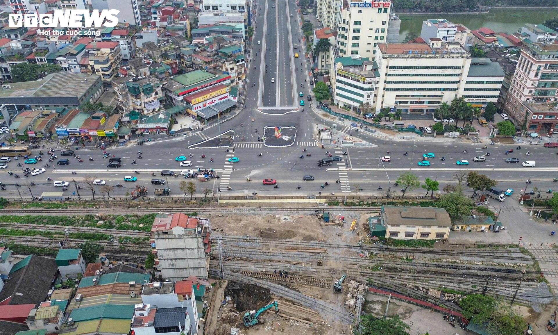 Hiện trạng 2 khu vực sắp xây thêm cầu vượt để giảm ùn tắc tại Hà Nội - 9