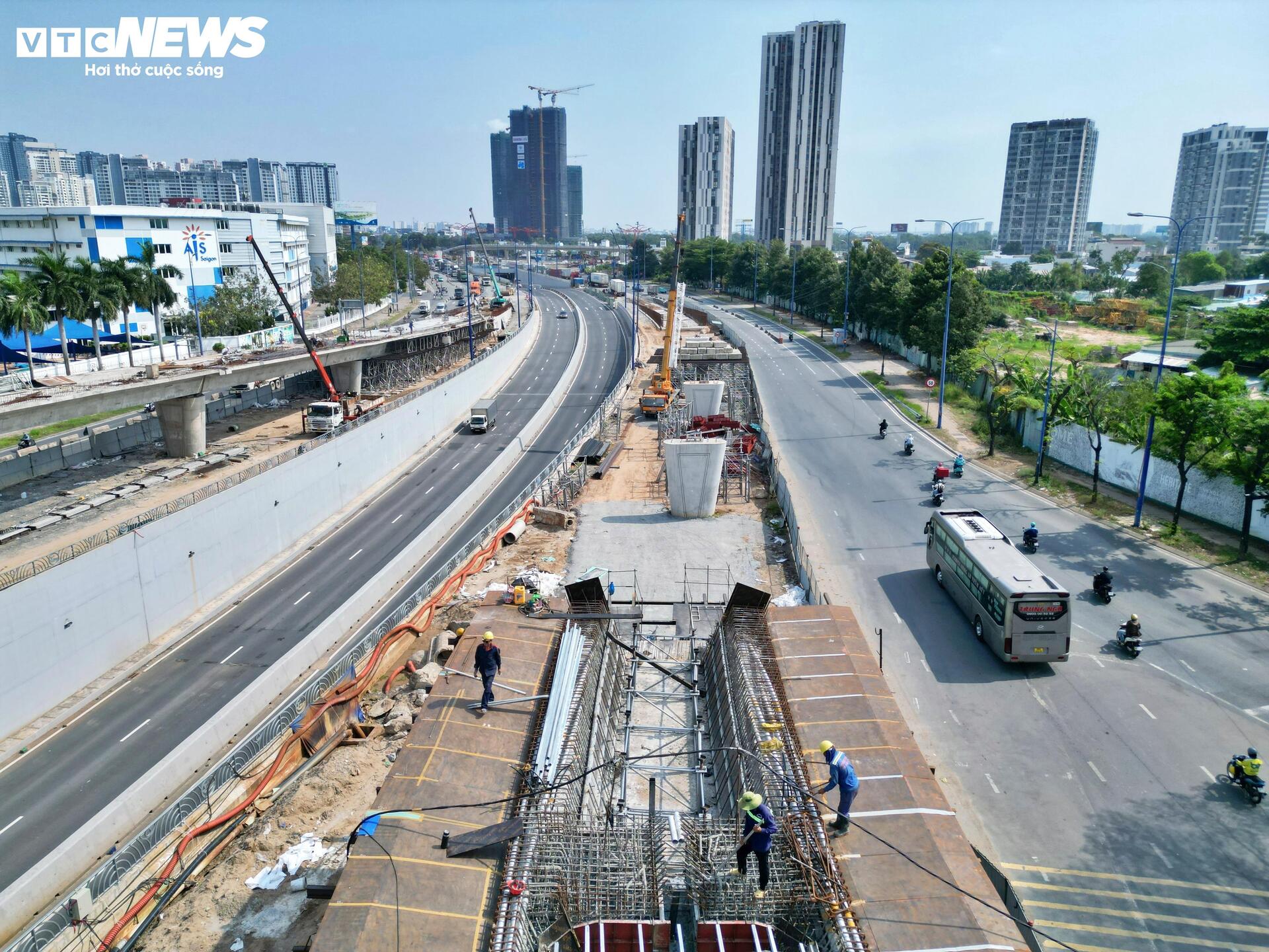 Cận cảnh dự án nút giao hiện đại bậc nhất TP.HCM sau nhiều lần chậm tiến độ - 11