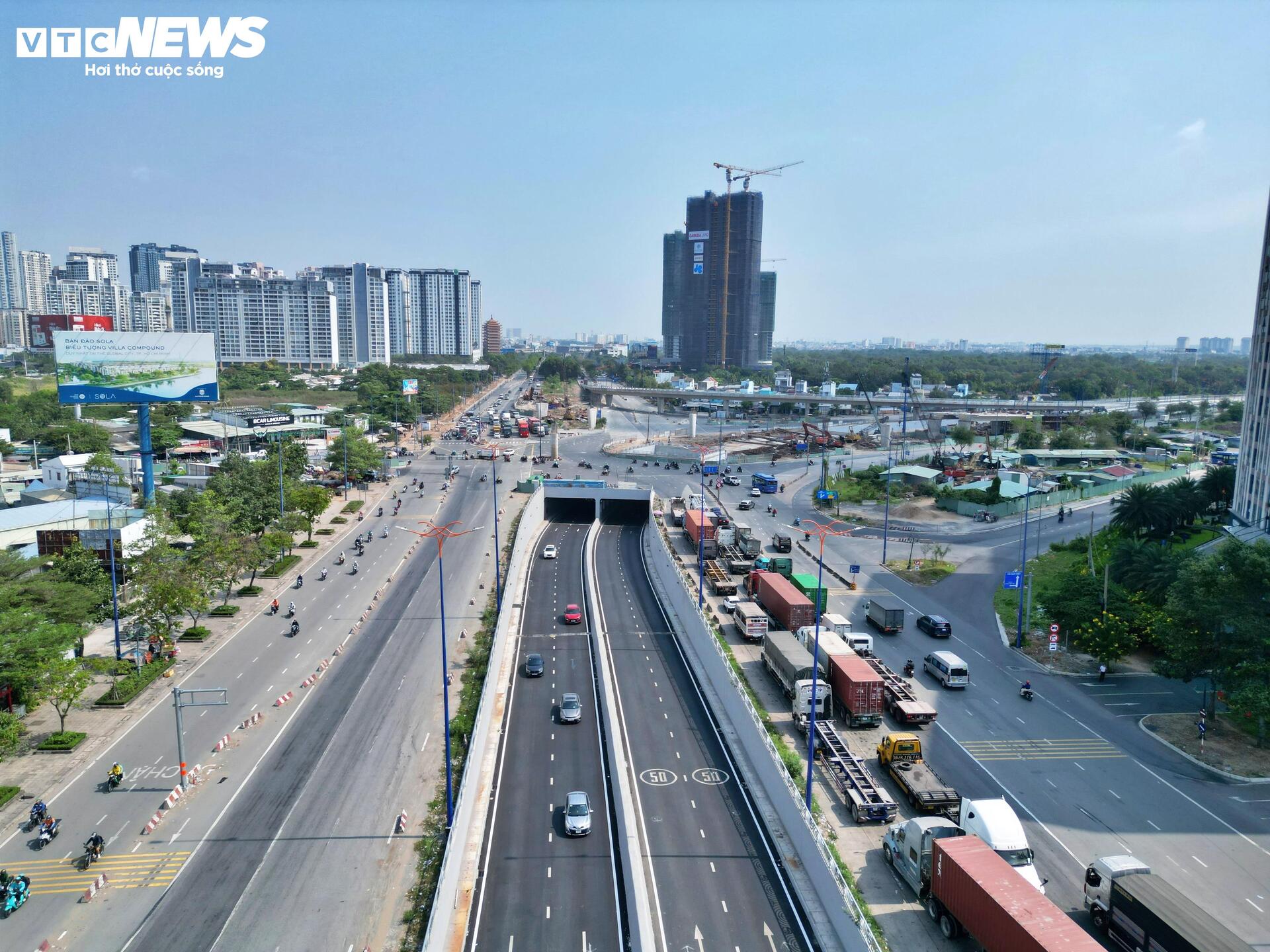 Cận cảnh dự án nút giao hiện đại bậc nhất TP.HCM sau nhiều lần chậm tiến độ - 4