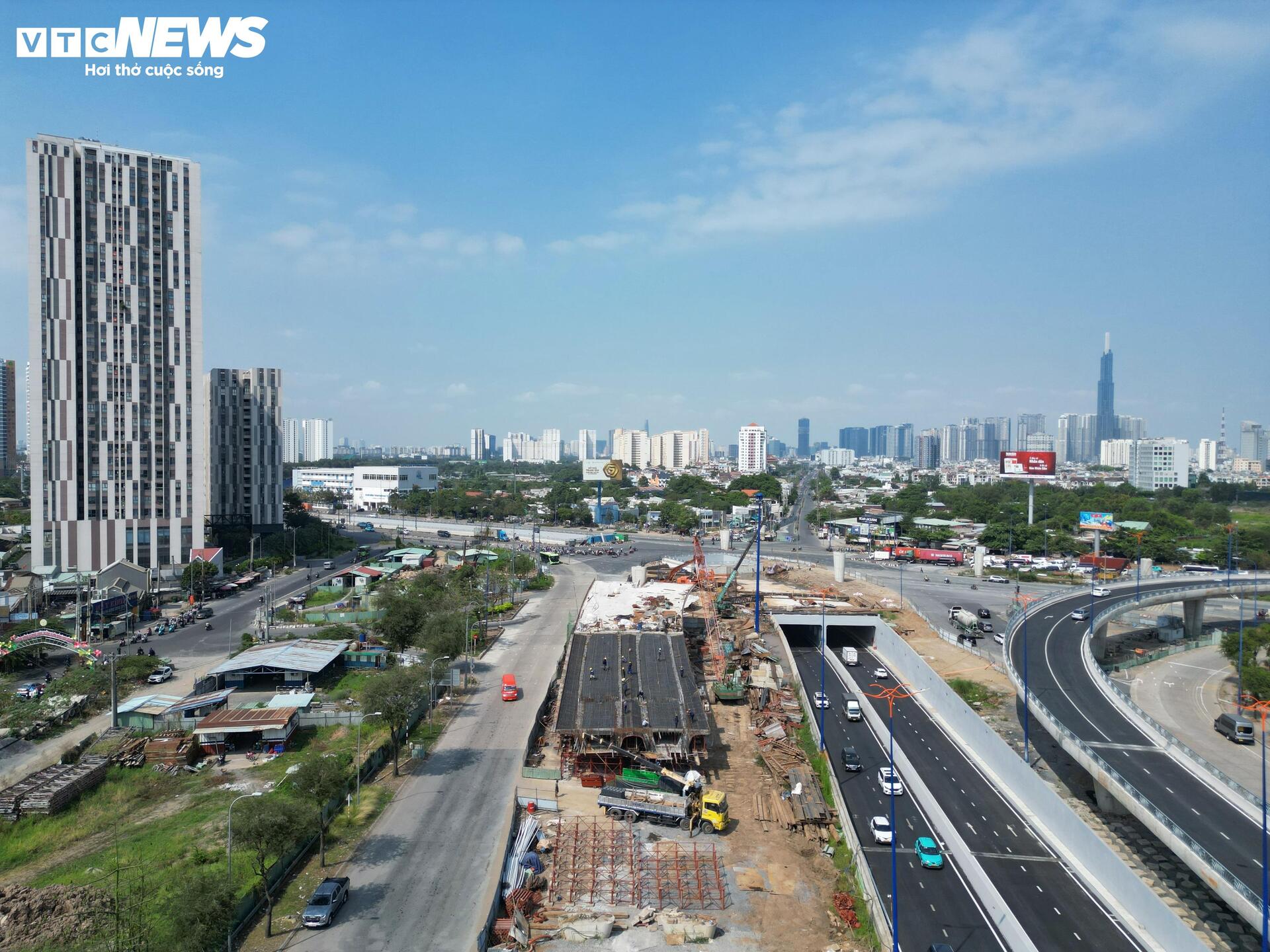Cận cảnh dự án nút giao hiện đại bậc nhất TP.HCM sau nhiều lần chậm tiến độ - 12