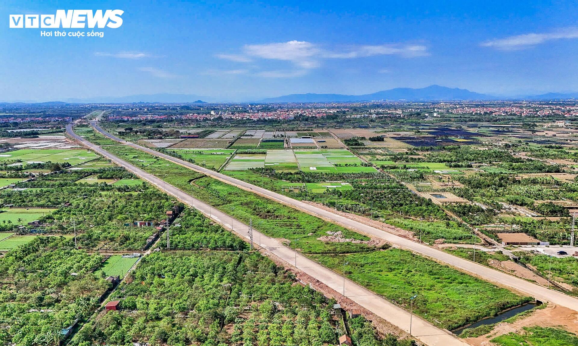 Cận cảnh Vành đai 4 phía Tây Hà Nội sau 2 năm thi công - 3