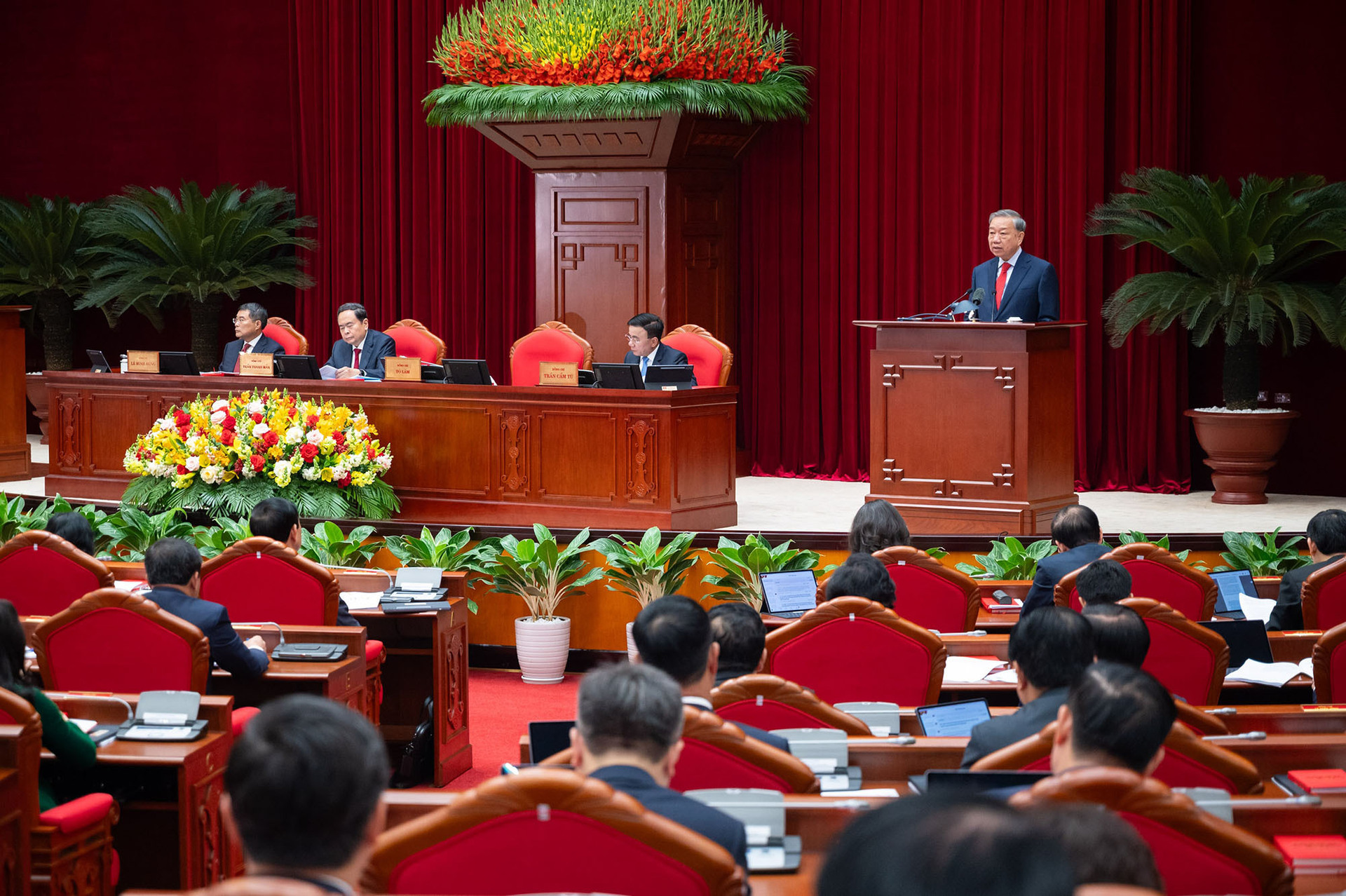 Toàn cảnh phiên khai mạc Hội nghị lần thứ 2 Ban Chấp hành Trung ương khóa XIV - 2