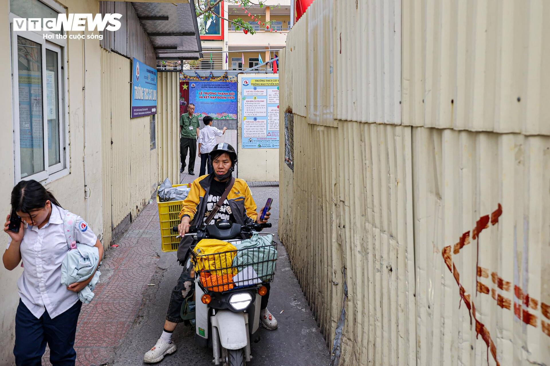 Lô cốt metro Nhổn-ga Hà Nội án ngữ gần chục năm, phố trung tâm thành 'phố chết' - 18
