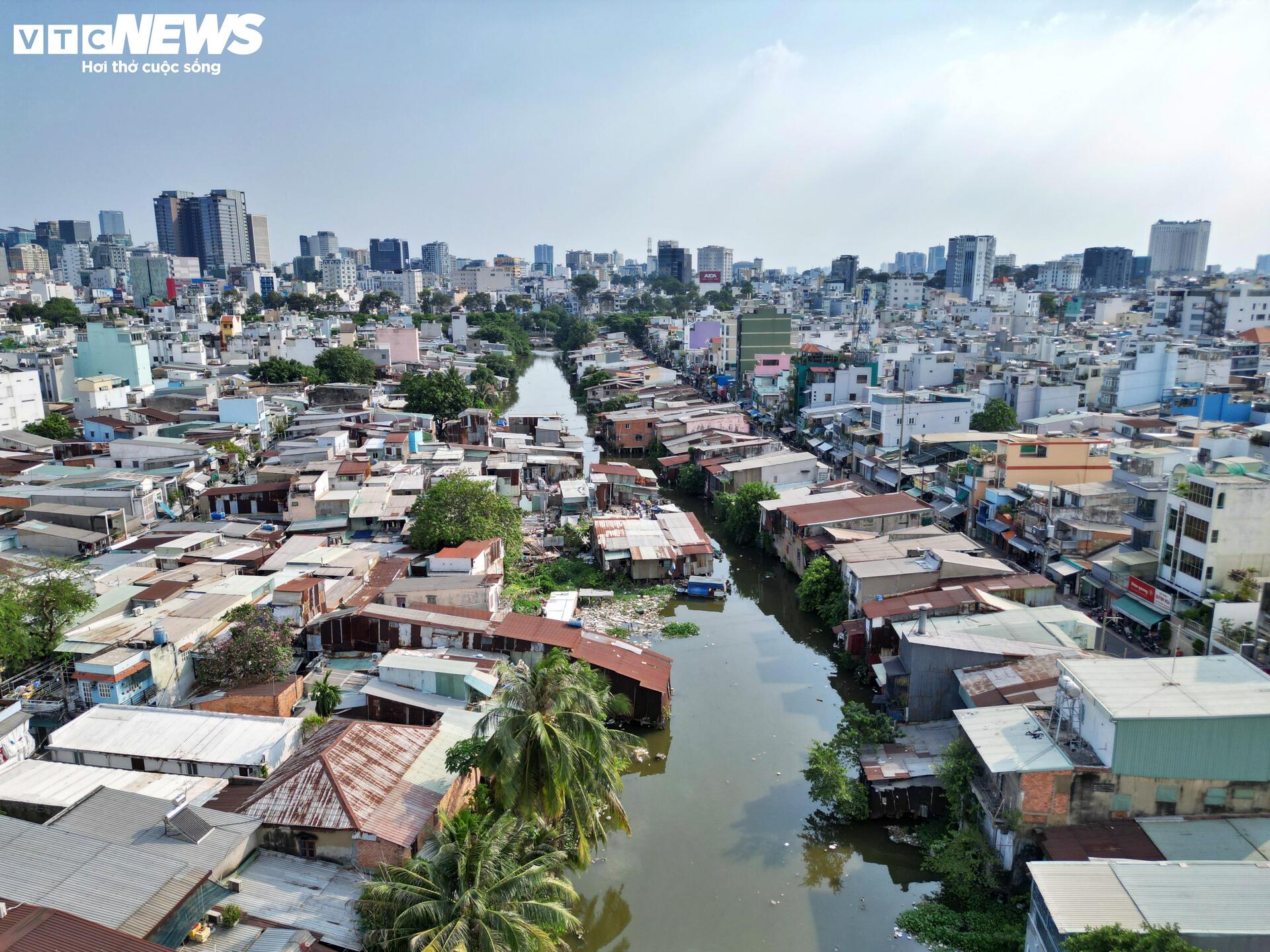 Vì sao dự án cải tạo rạch ô nhiễm bậc nhất TP.HCM chưa thể tăng tốc? - 2