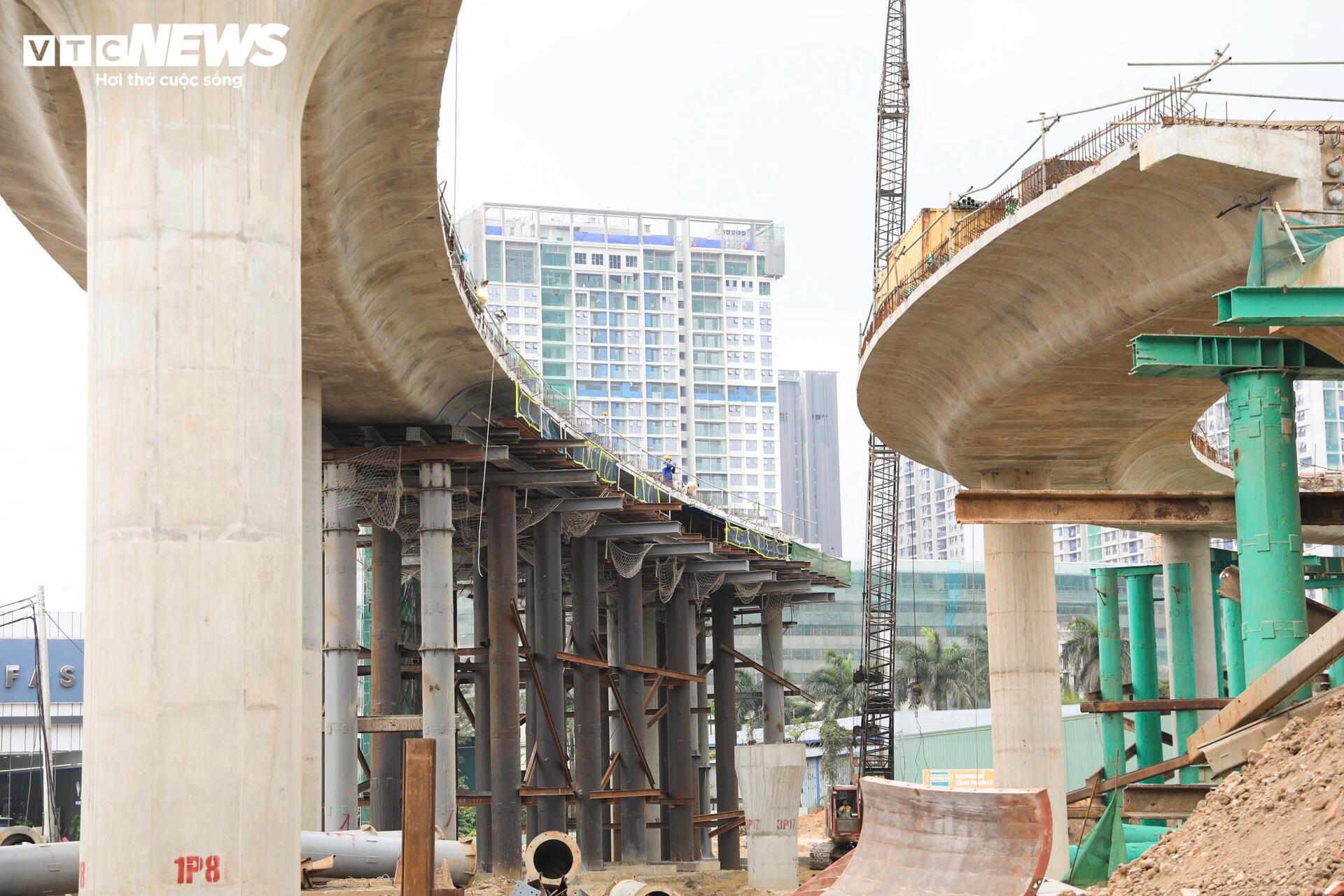 Diện mạo nút giao hiện đại bậc nhất phía Tây Hà Nội sau gần 1 năm thi công - 6