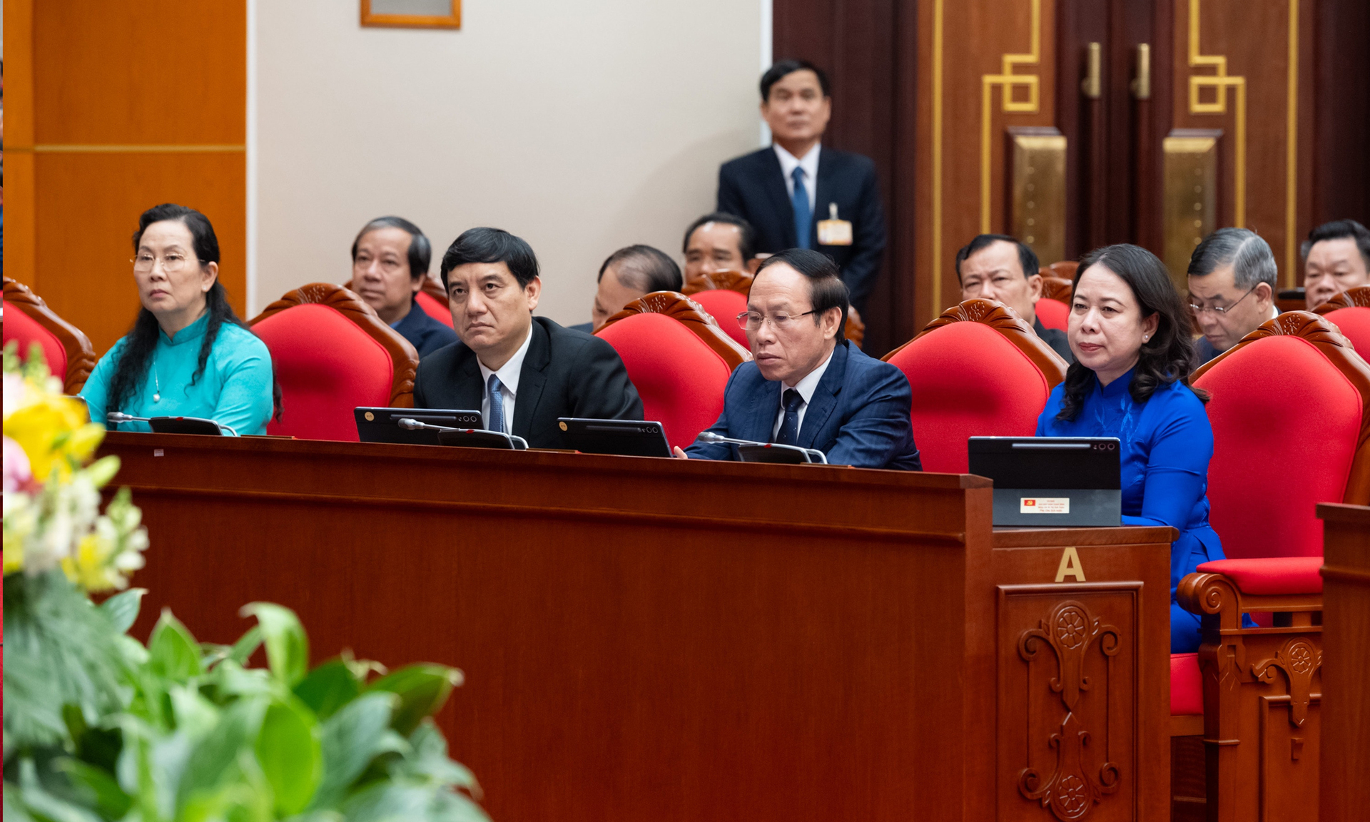 Toàn cảnh phiên bế mạc Hội nghị lần thứ 2 Ban Chấp hành Trung ương Đảng khóa XIV - 5