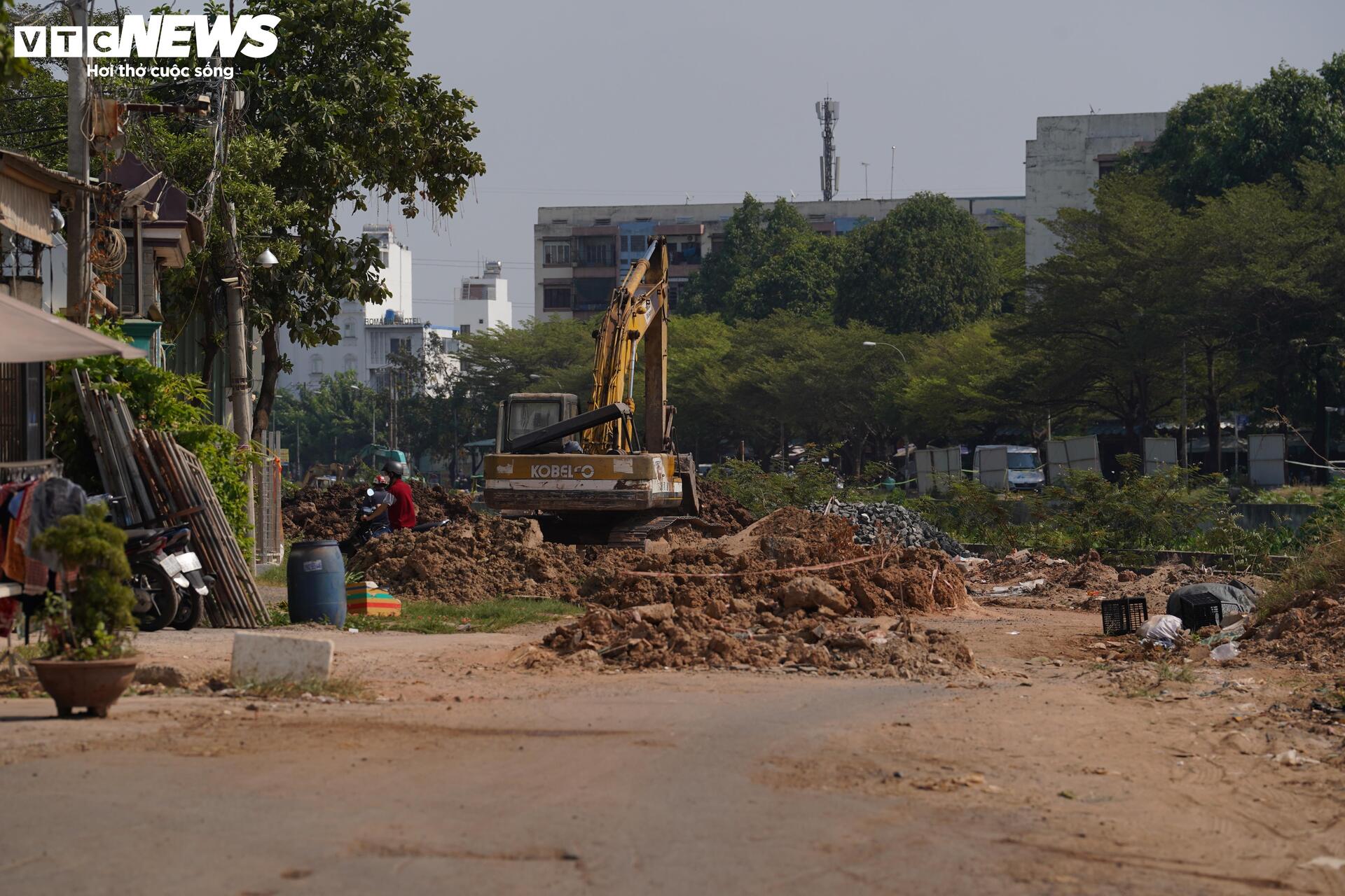 Dự án kênh 9.000 tỷ chậm tiến độ, thi công cầm chừng kéo dài - 6