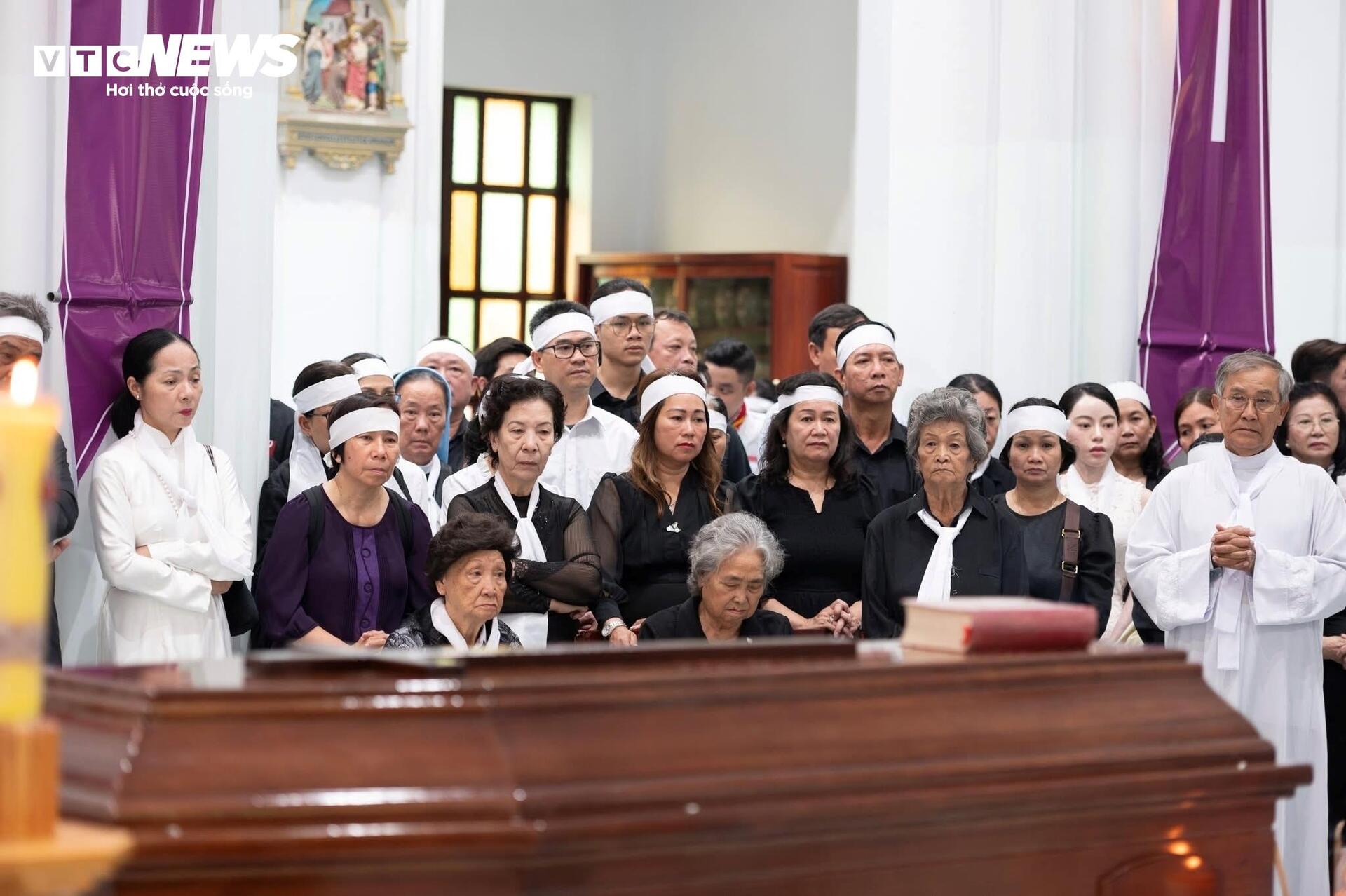 Thánh lễ an táng Đức Hồng y Gioan Baotixita Phạm Minh Mẫn - 1