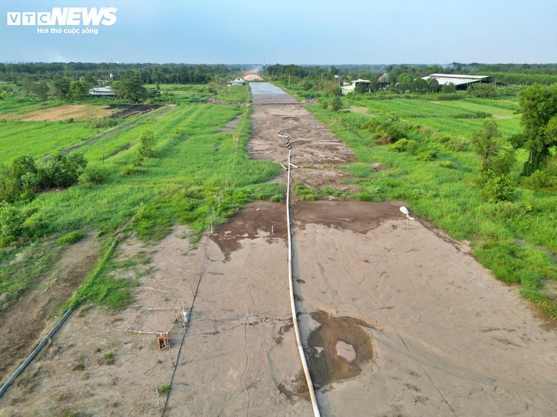 Vành đai 3 TP.HCM đoạn qua khu vực Bình Chánh hiện ra sao? - 4