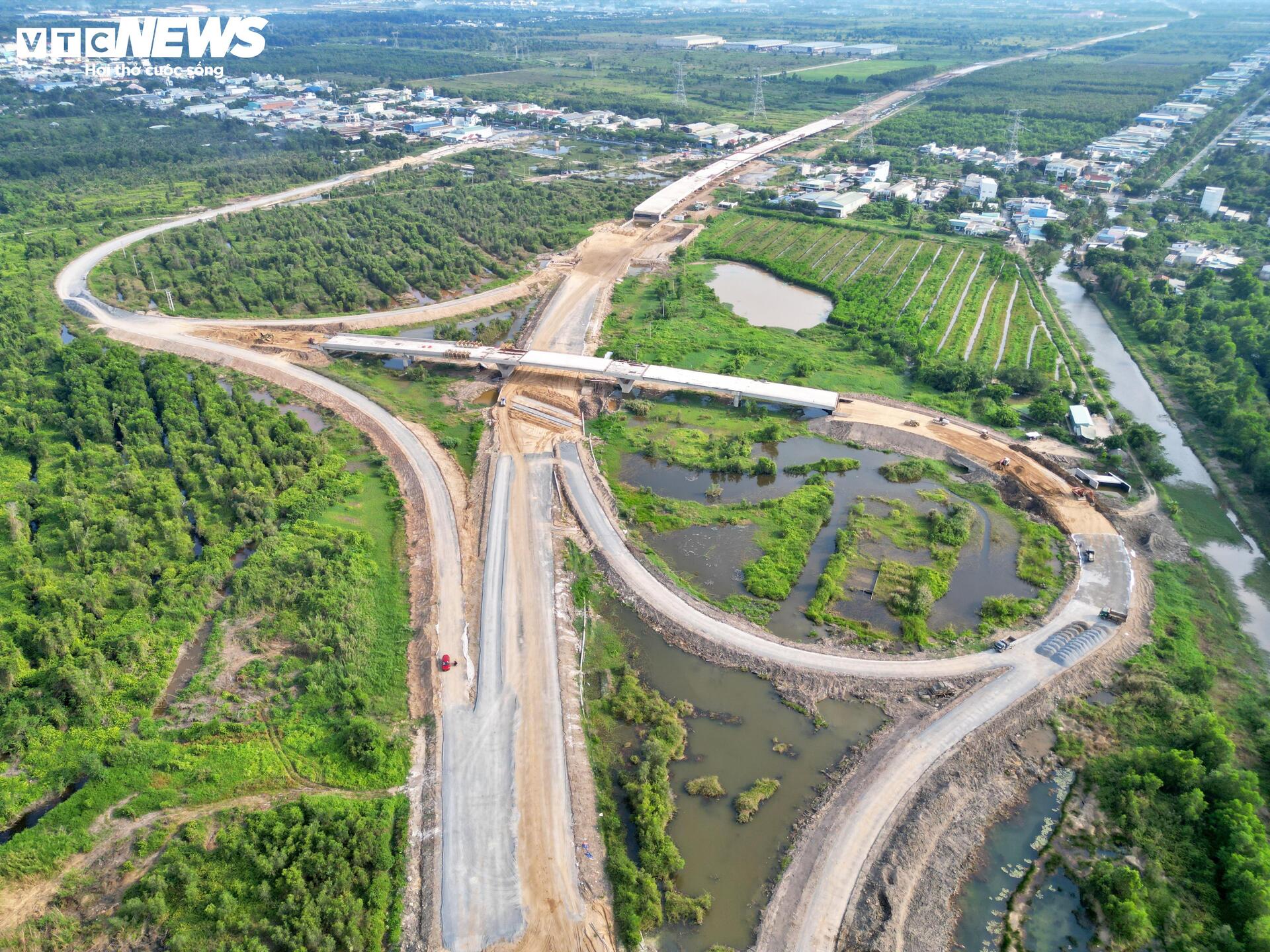 Vành đai 3 TP.HCM đoạn qua khu vực Bình Chánh hiện ra sao? - 11