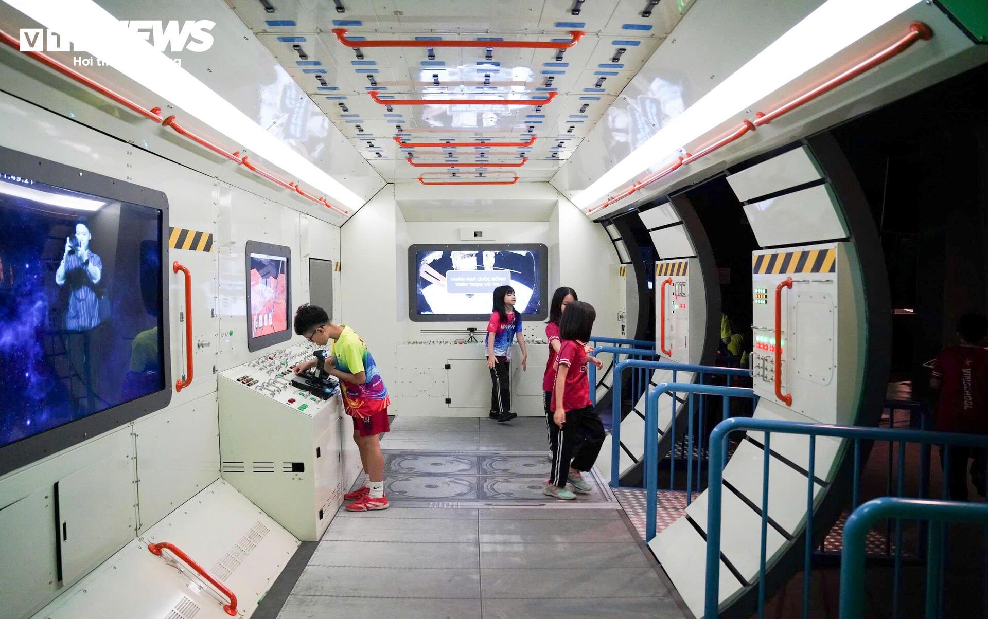 Vì sao bảo tàng ở Hà Nội khiến giới trẻ đổ xô đến trải nghiệm? - 10