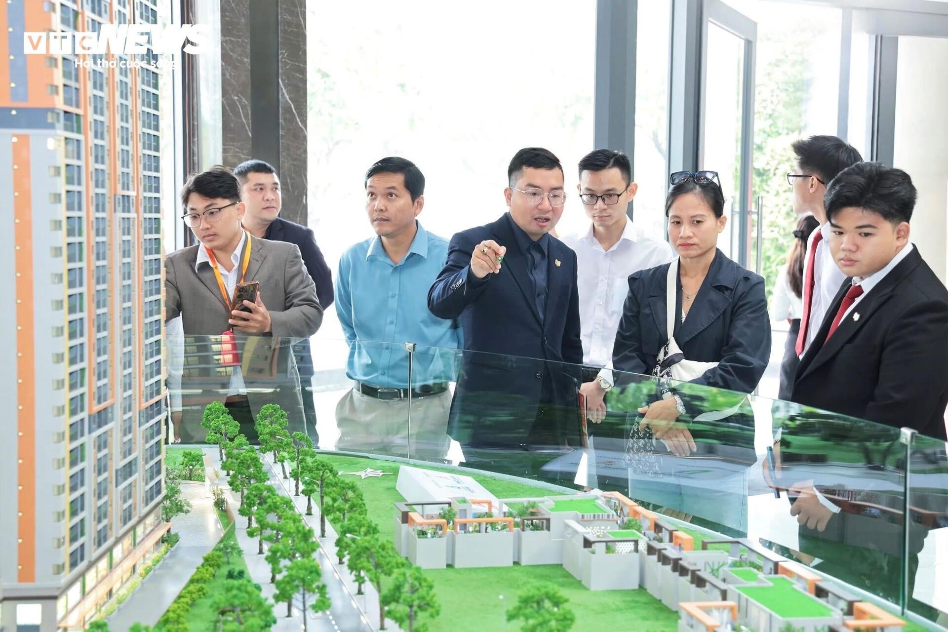 Nhà đầu tư cá nhân rút vốn khỏi vàng, đổ tiền sang ngân hàng và bất động sản - 3