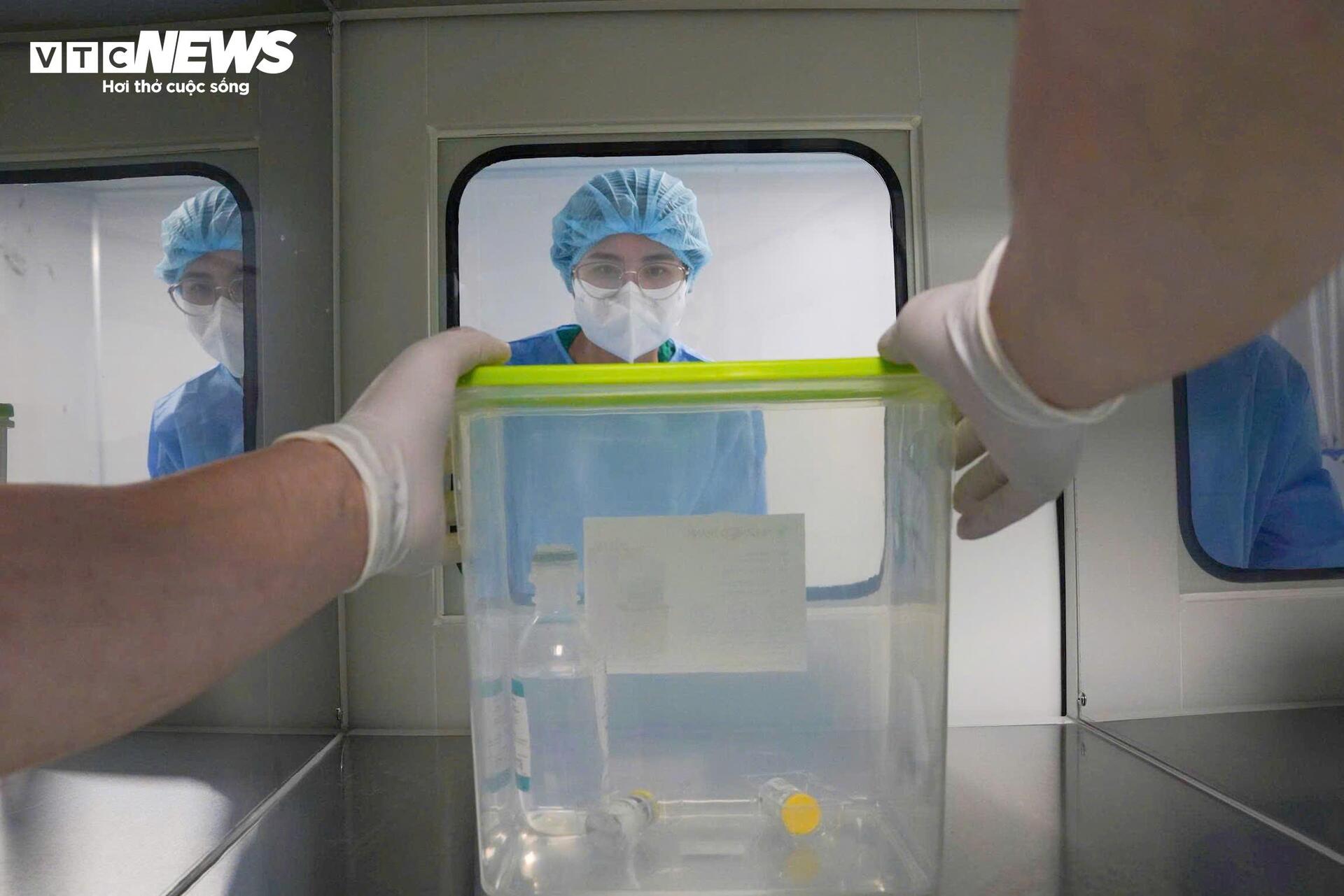 Cận cảnh hành trình đưa thuốc ung thư Nga từ phòng lạnh tới cơ thể bệnh nhân - 5