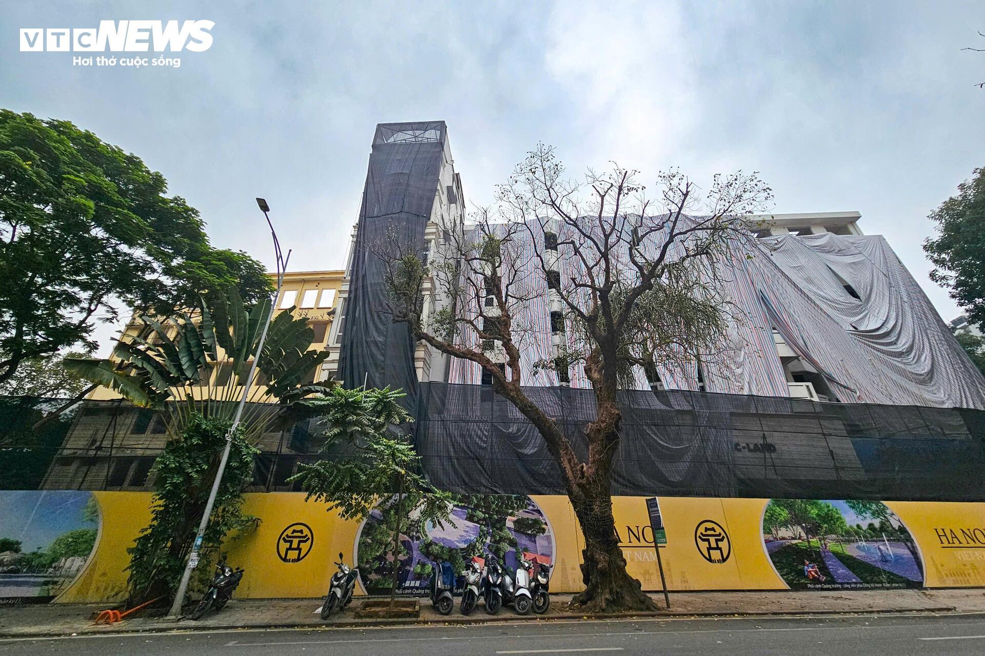 Tháo dỡ khách sạn 10 tầng ở 'đất vàng' ven hồ Gươm - 6