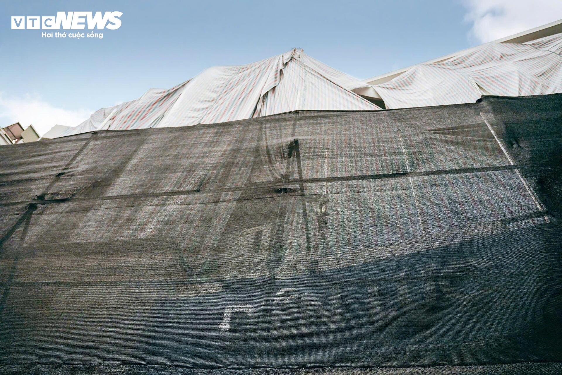 Tháo dỡ khách sạn 10 tầng ở 'đất vàng' ven hồ Gươm - 8