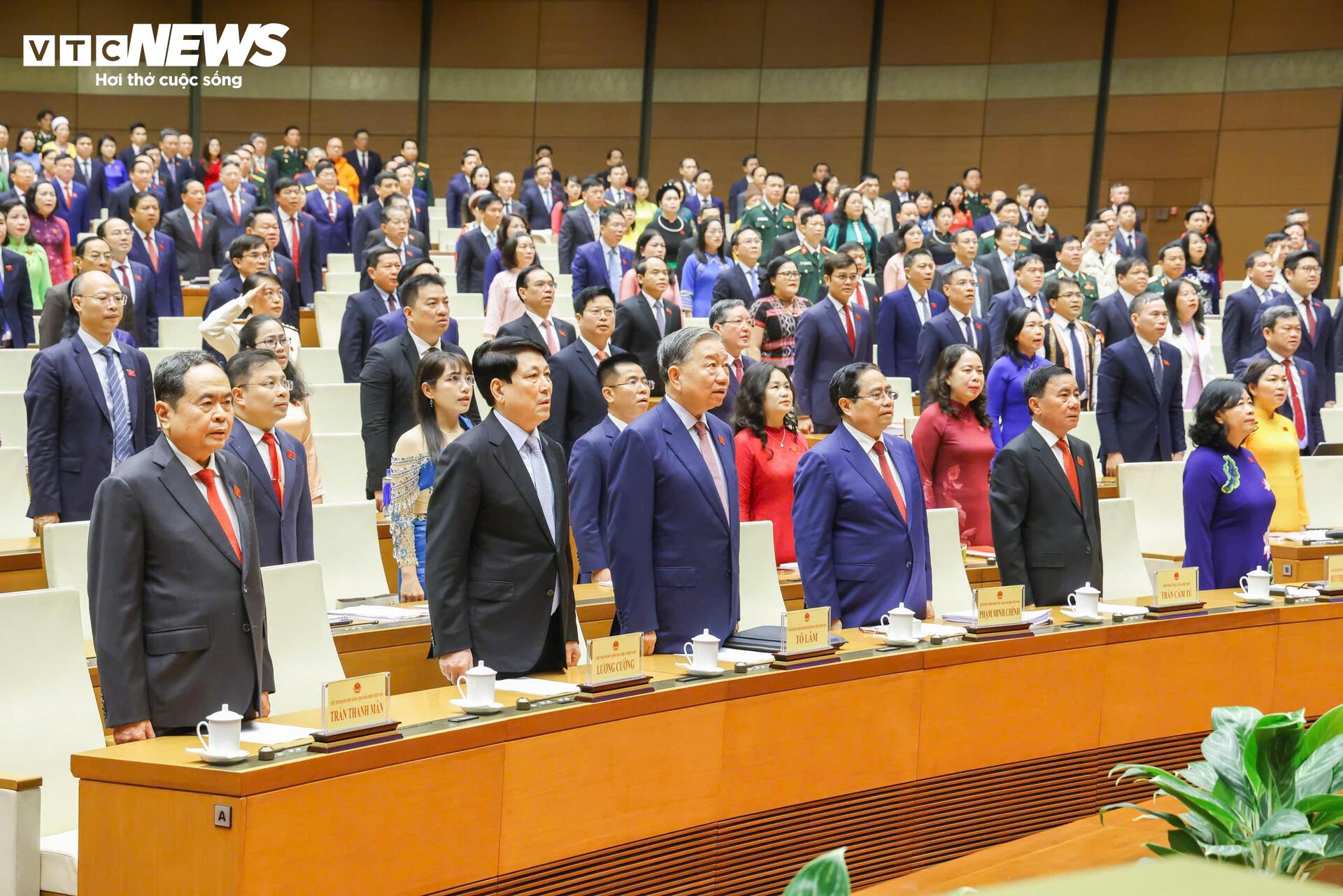 Toàn cảnh phiên khai mạc Kỳ họp thứ Nhất, Quốc hội khóa XVI - 4