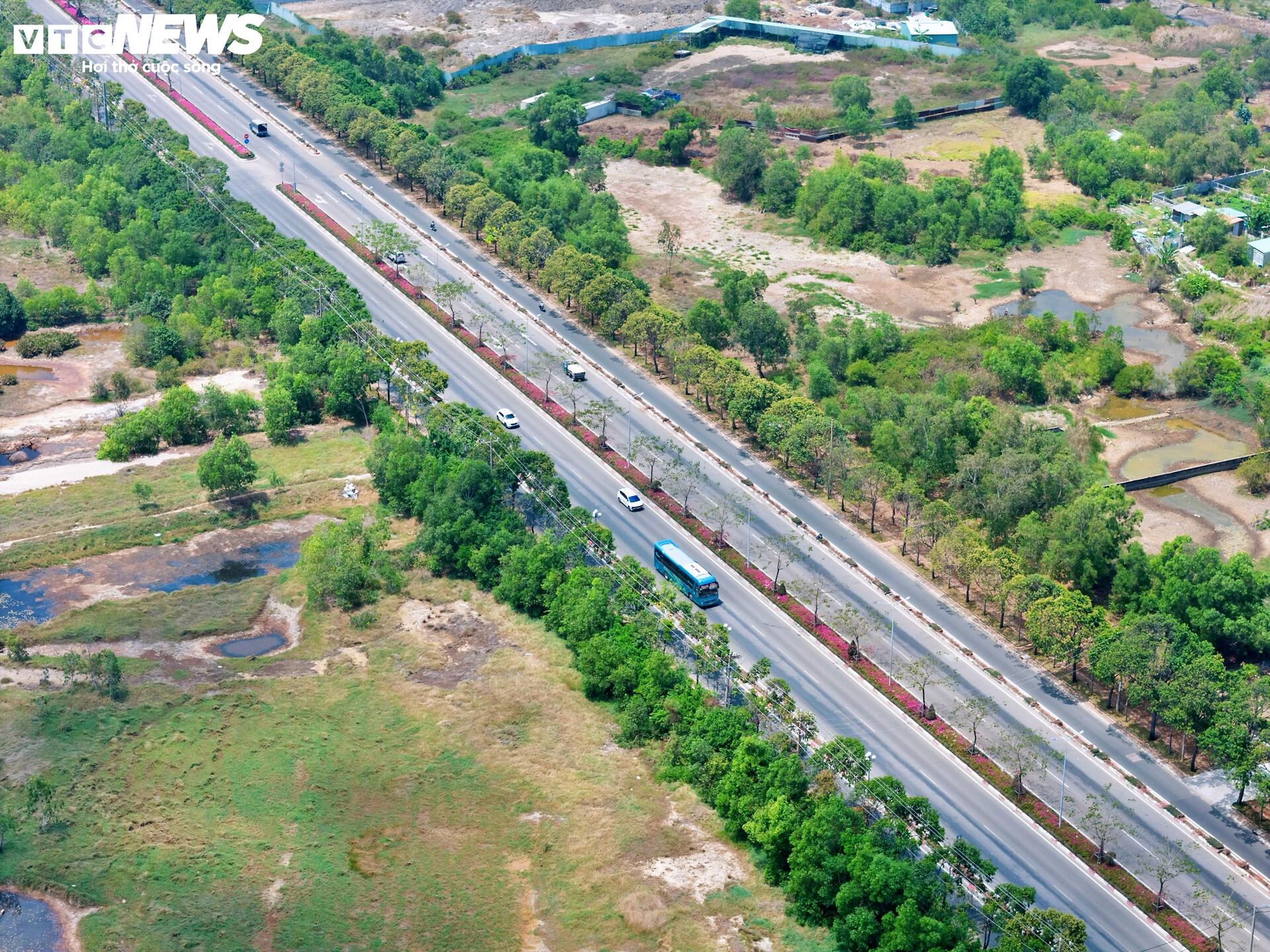 Đường nối ra biển đẹp nhất TP.HCM trước ngày mở rộng 8 làn xe - 2