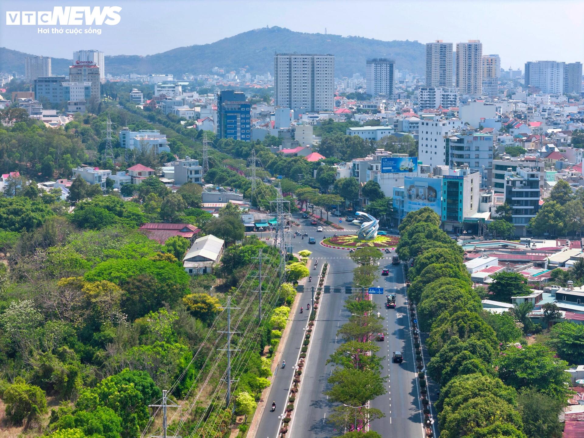 Đường nối ra biển đẹp nhất TP.HCM trước ngày mở rộng 8 làn xe - 5