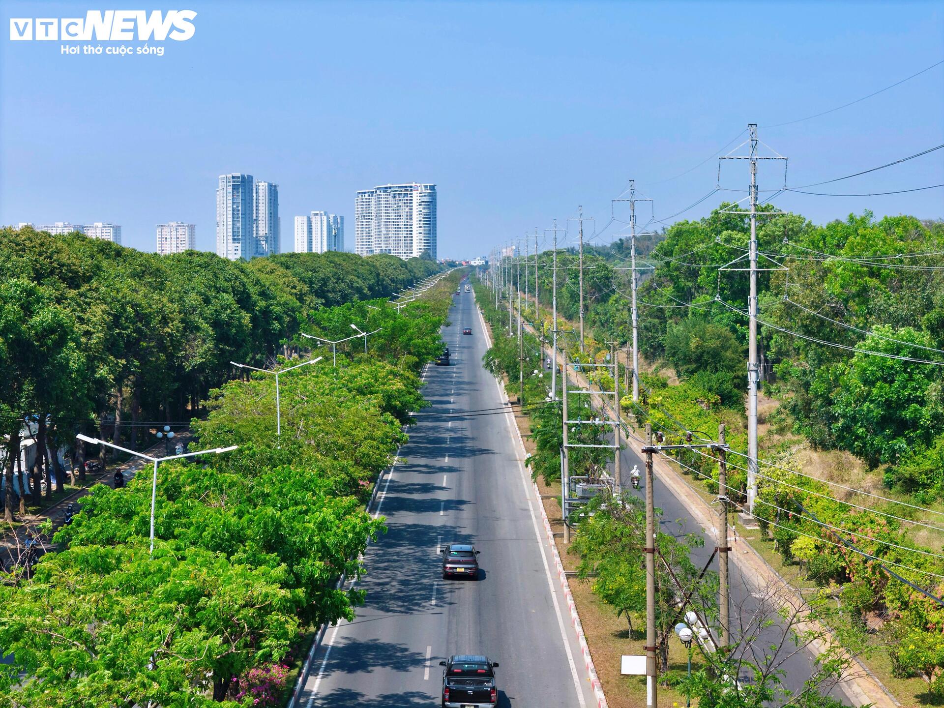 Đường nối ra biển đẹp nhất TP.HCM trước ngày mở rộng 8 làn xe - 8