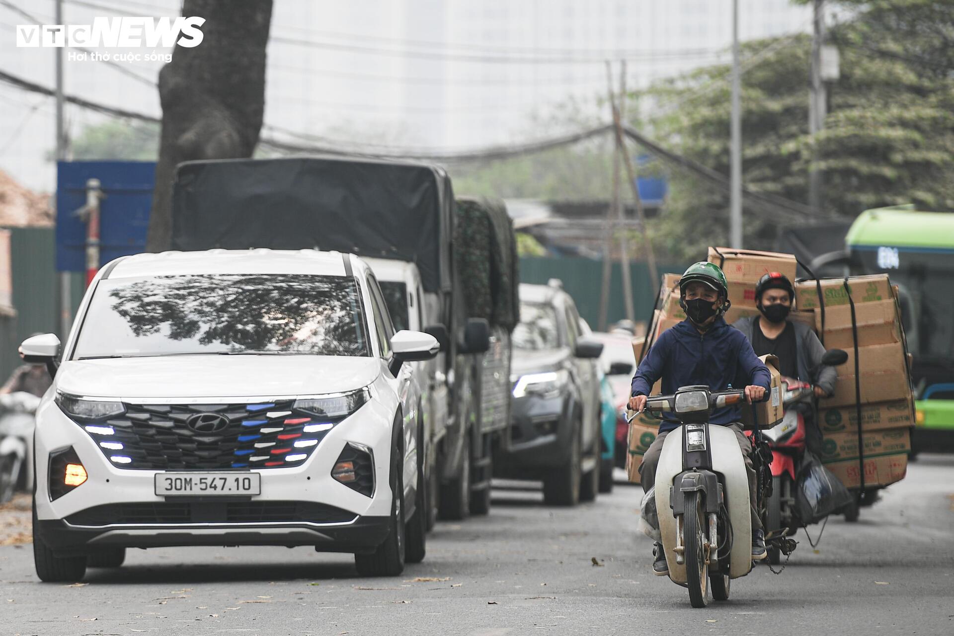 Đường 2km làm 10 năm chưa xong, dân mòn mỏi sống trong bụi bẩn, ô nhiễm - 12