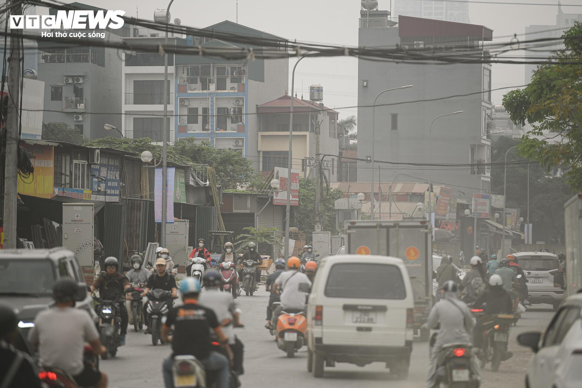 Đường 2km làm 10 năm chưa xong, dân mòn mỏi sống trong bụi bẩn, ô nhiễm - 16