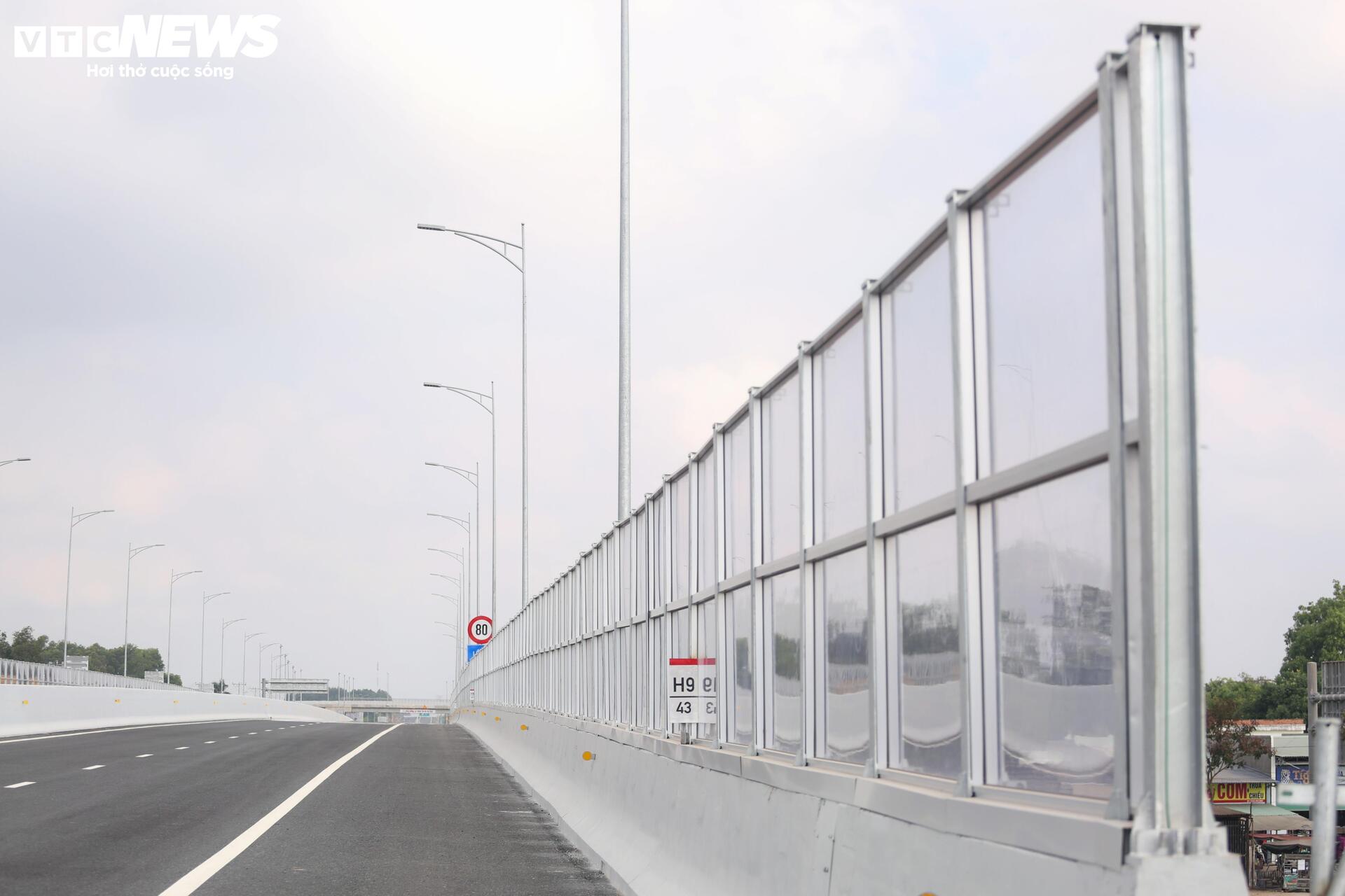 Cận cảnh gần 40km cao tốc Biên Hòa - Vũng Tàu sẵn sàng thông xe - 7