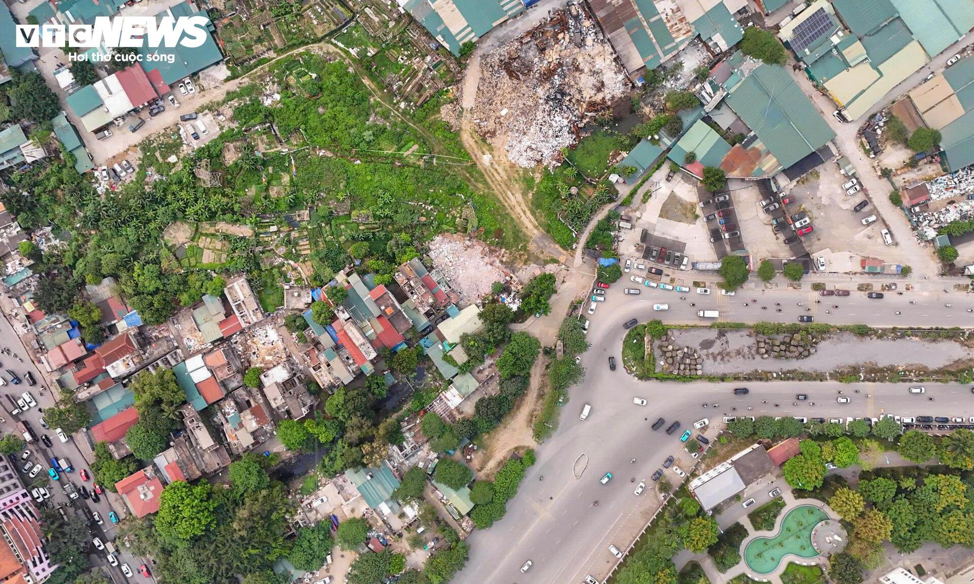 Người Hà Nội tháo dỡ nhà, giao mặt bằng thi công nút giao Phạm Tu - Xa La - 2