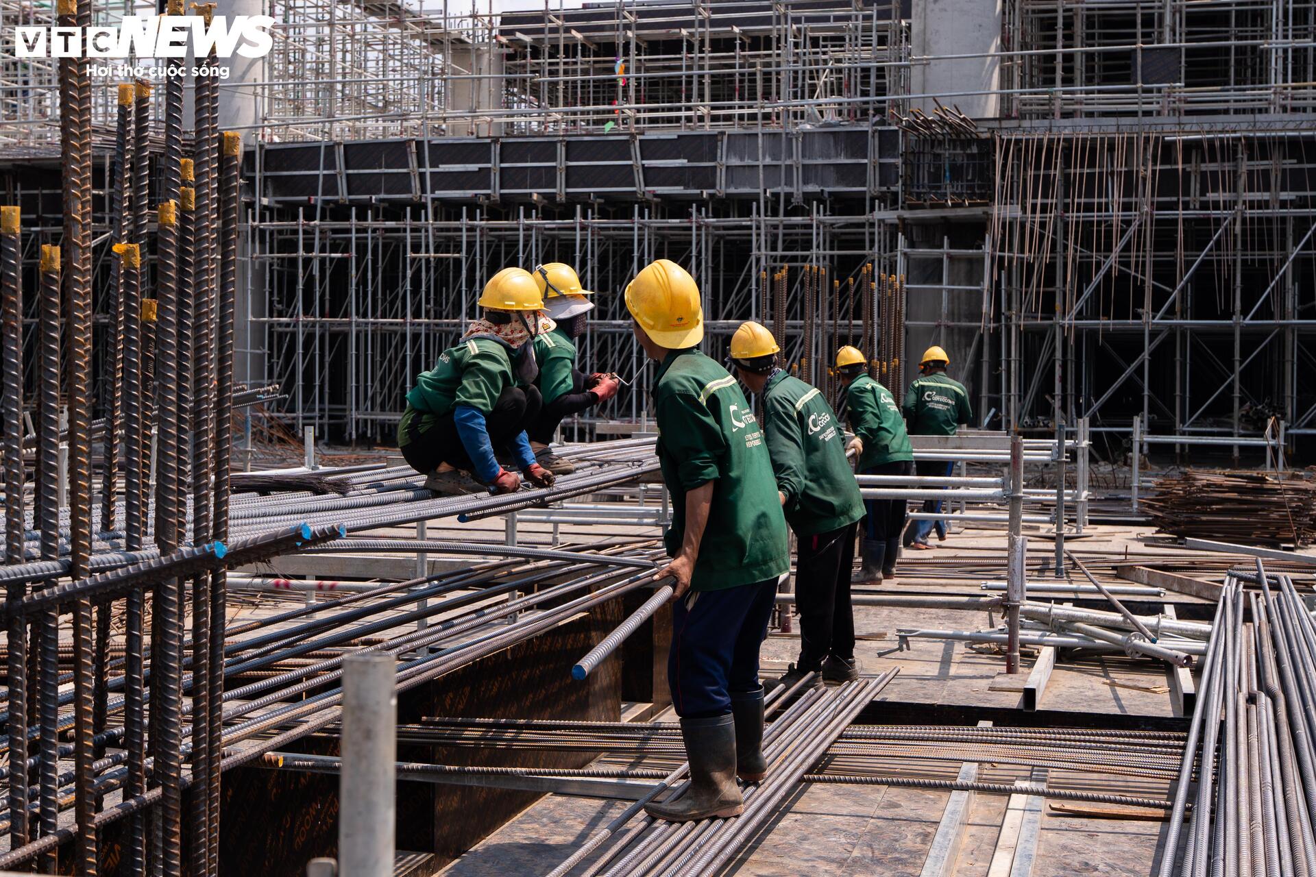 Cận cảnh công trường dự án mở rộng sân bay Phú Quốc phục vụ APEC 2027 - 6